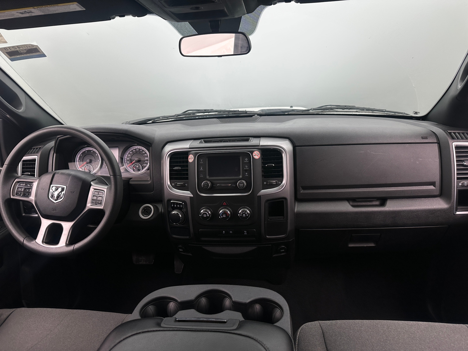 Thumbnail: 2024 RAM 1500 Classic - 3