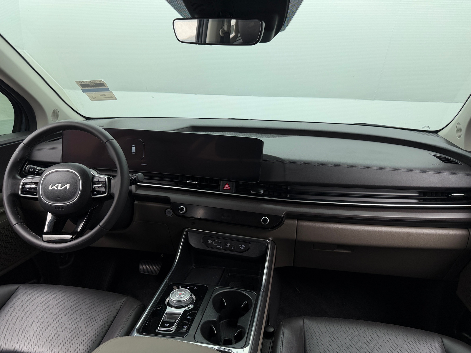 Thumbnail: 2025 Kia Carnival - 2
