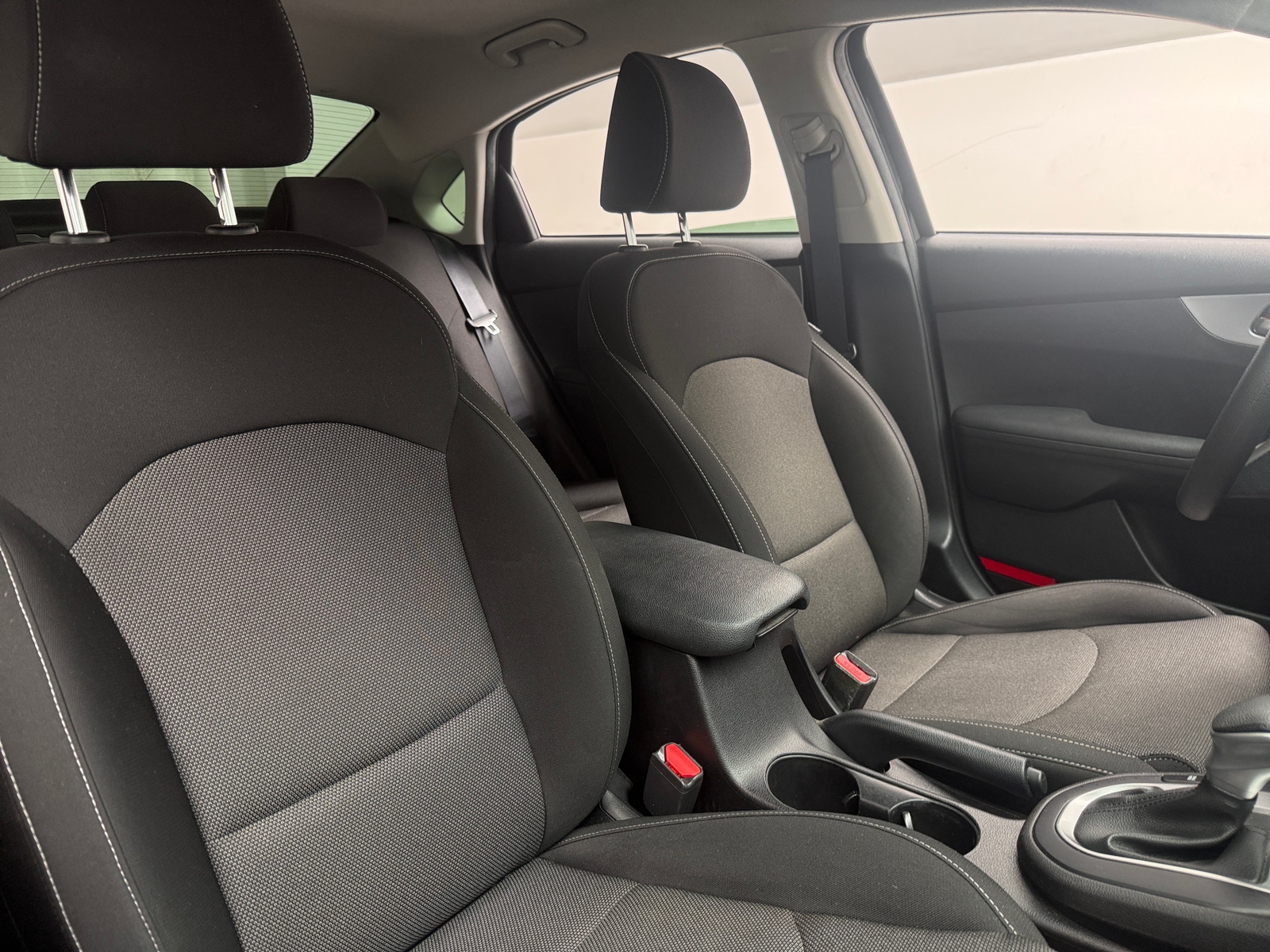 Thumbnail: 2022 Kia Forte - 2