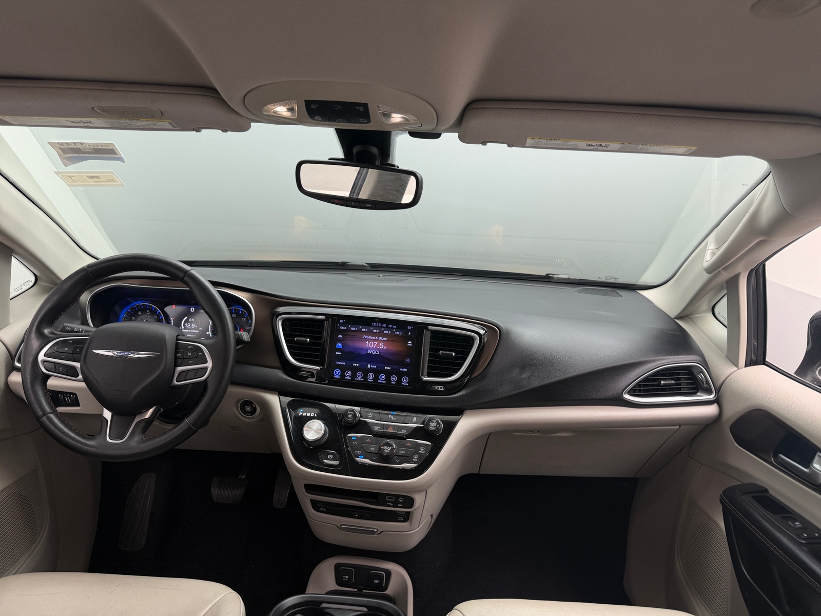 Thumbnail: 2017 Chrysler Pacifica - 2