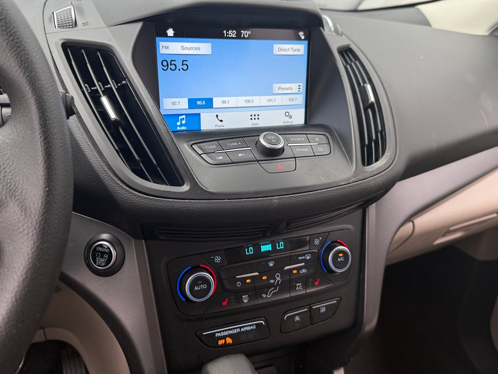 Thumbnail: 2019 Ford Escape - 4