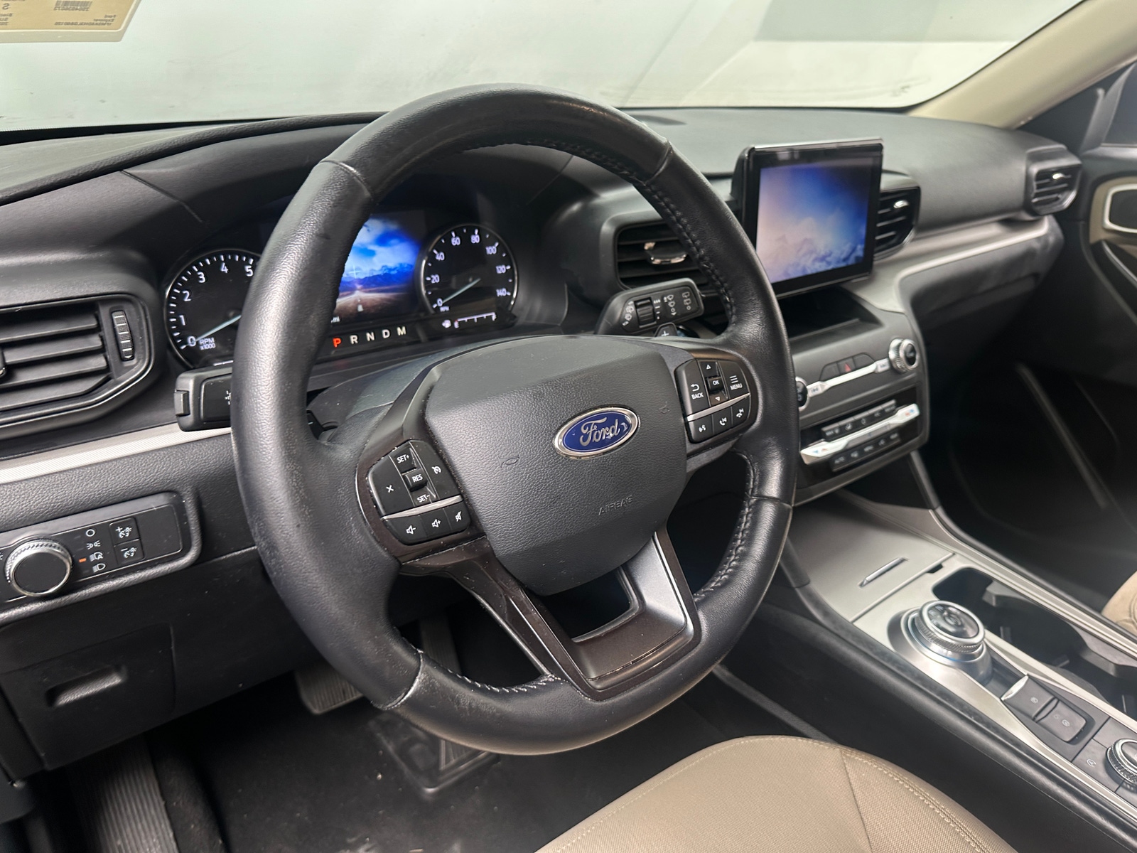 Thumbnail: 2020 Ford Explorer - 5