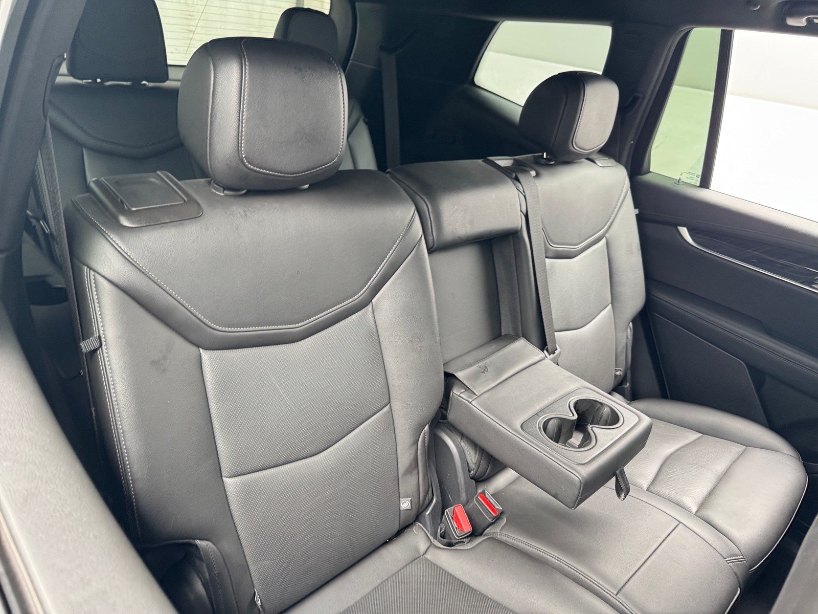 Thumbnail: 2022 Cadillac XT6 - 5