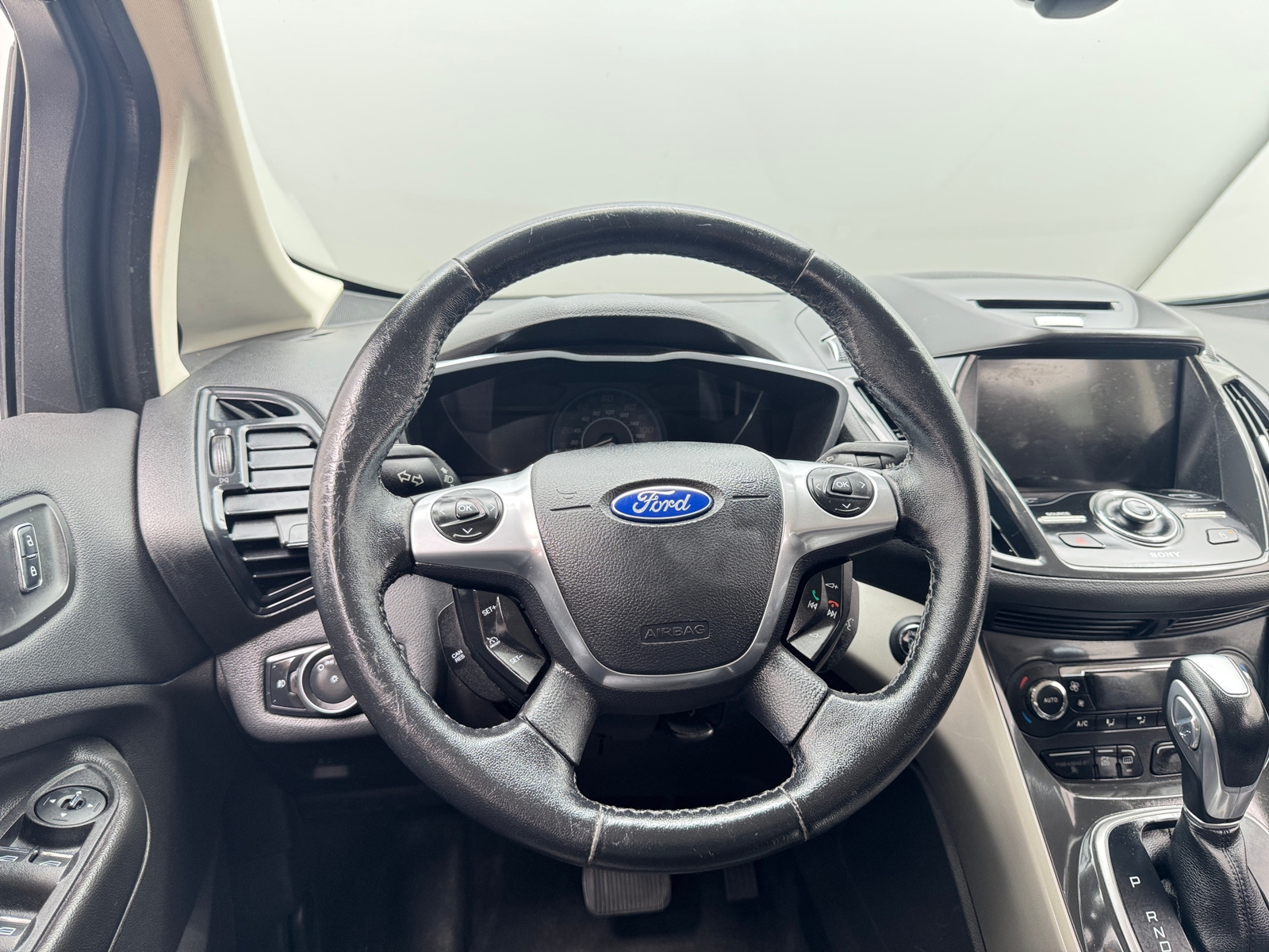 Thumbnail: 2016 Ford C-Max - 4