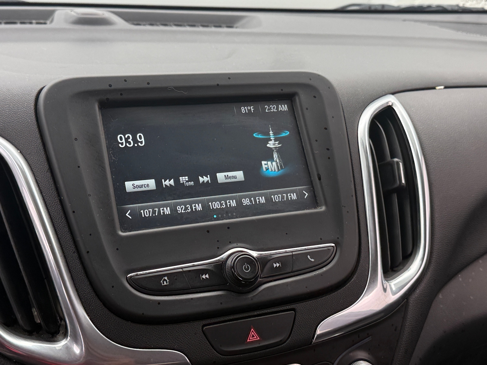 Thumbnail: 2018 Chevrolet Equinox - 4