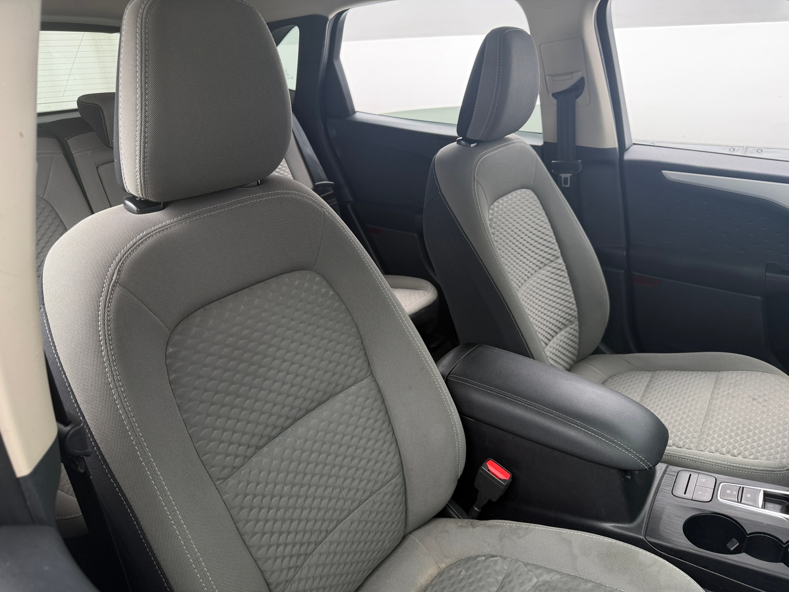 Thumbnail: 2020 Ford Escape - 2