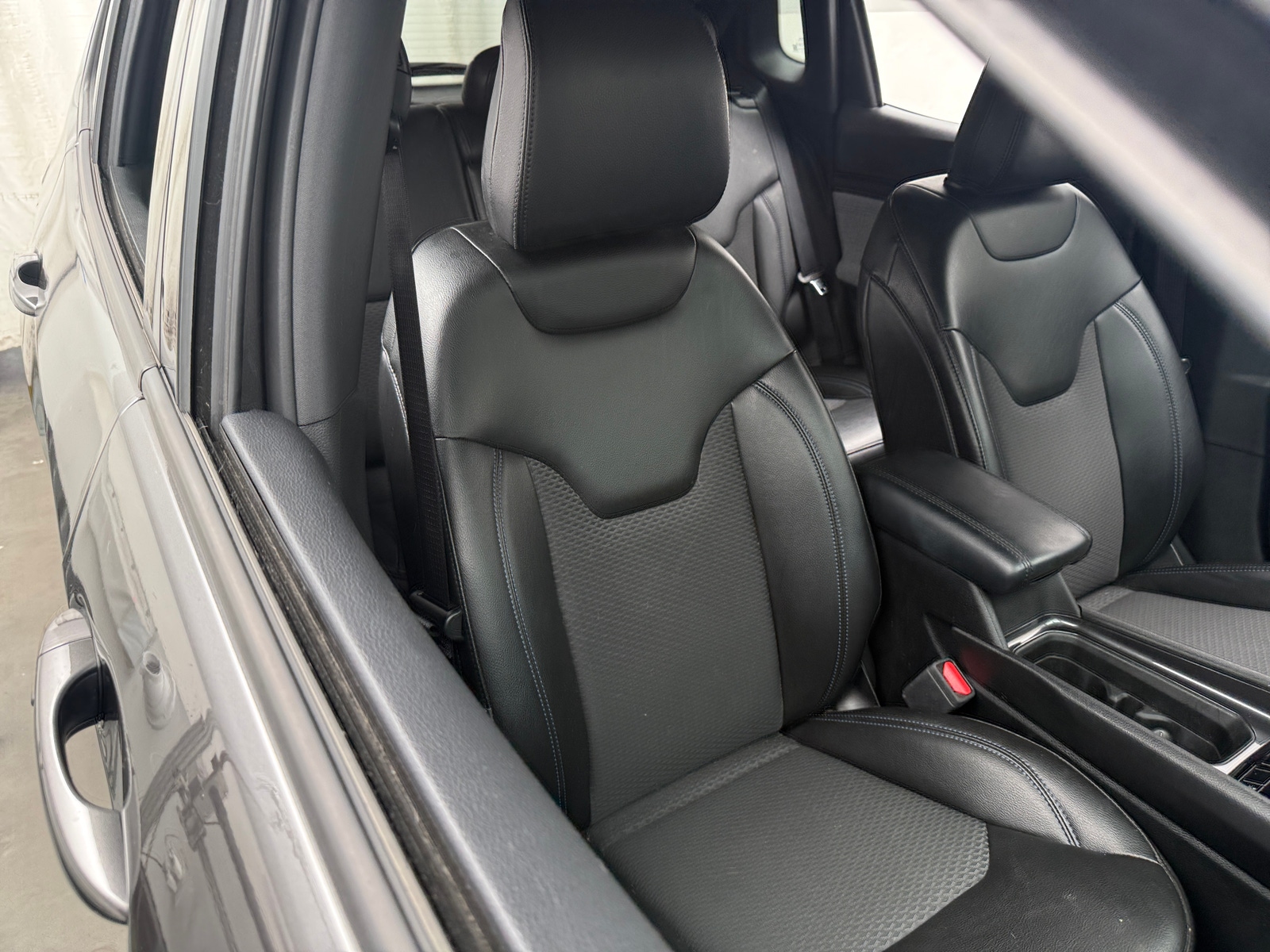 Thumbnail: 2023 Jeep Compass - 2