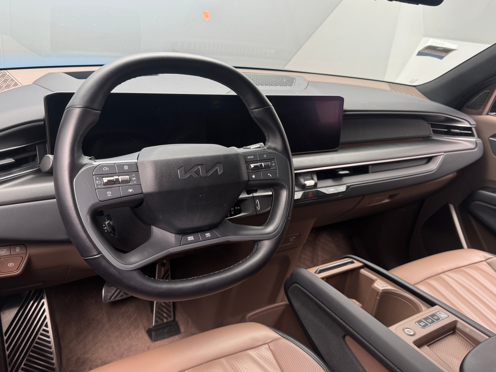 Thumbnail: 2024 Kia EV9 - 4