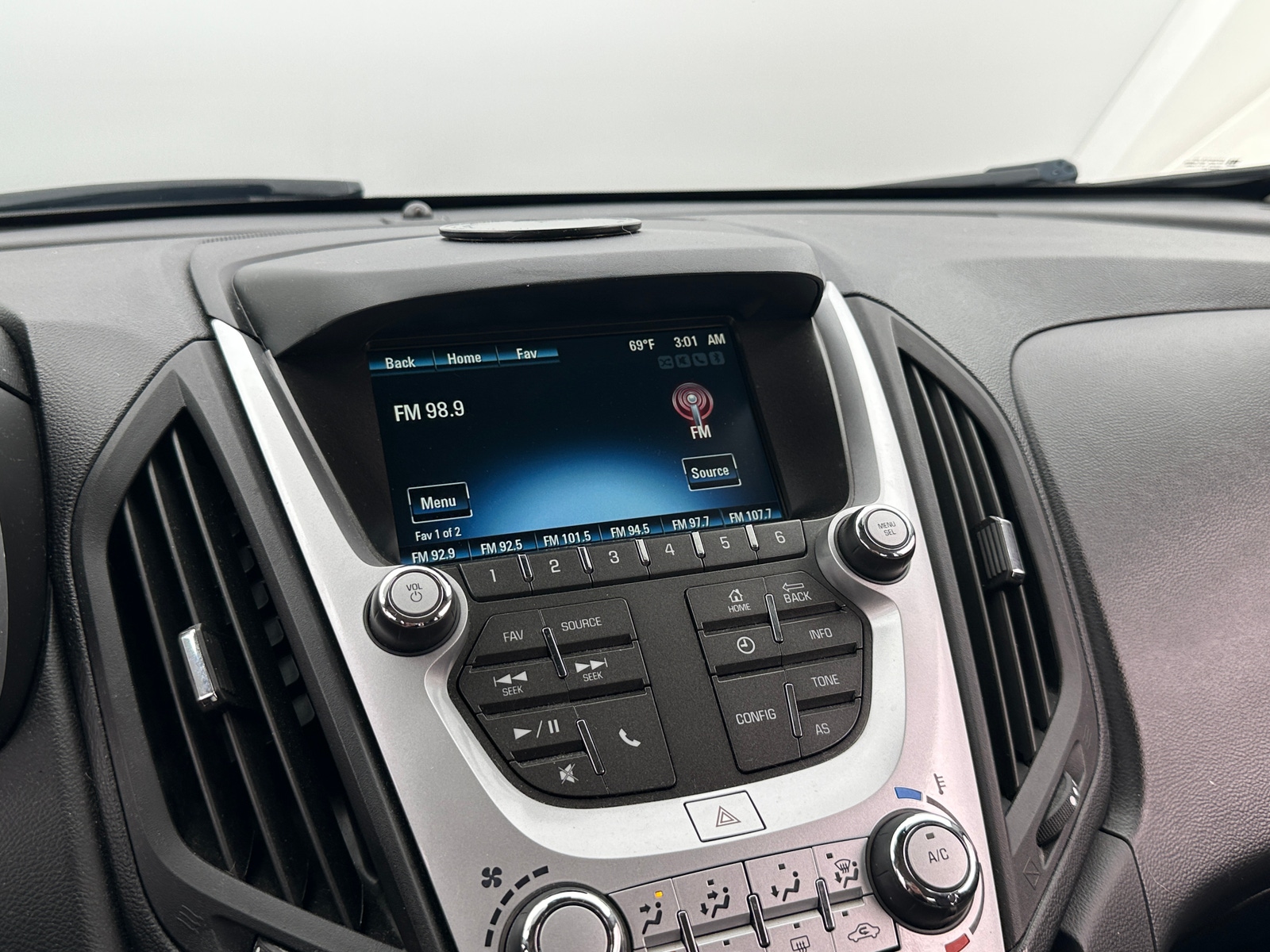 Thumbnail: 2017 Chevrolet Equinox - 4
