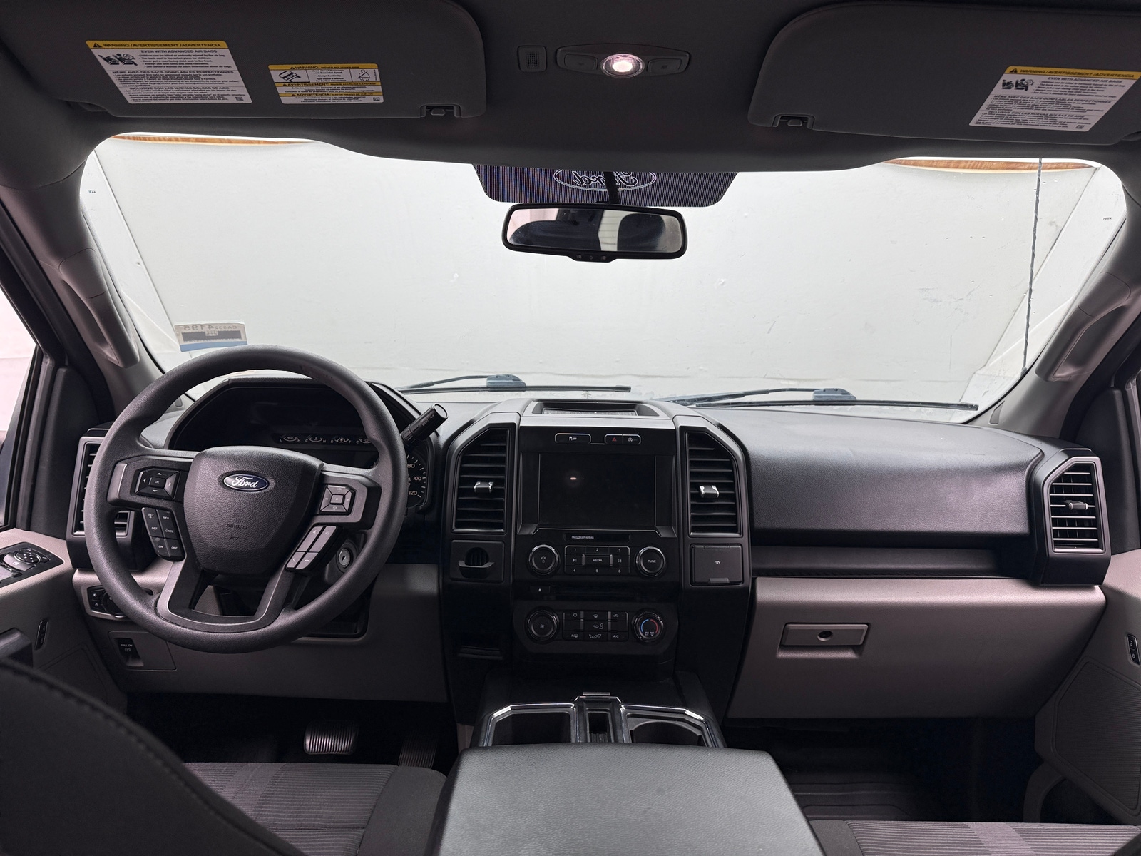 Thumbnail: 2017 Ford Econoline - 3