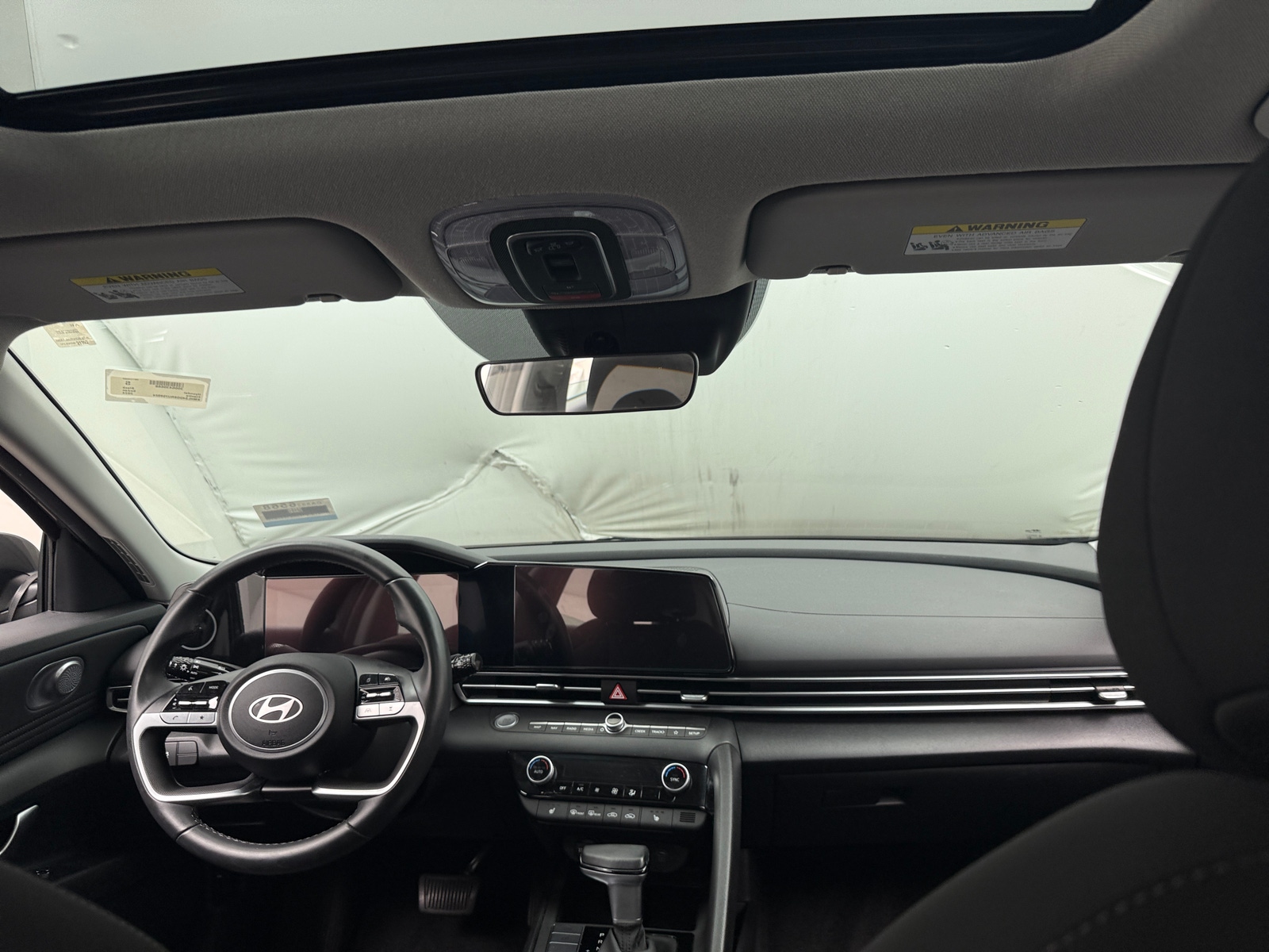 Thumbnail: 2024 Hyundai Elantra - 3