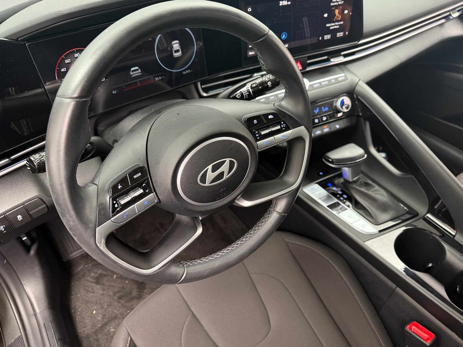 Thumbnail: 2024 Hyundai Elantra - 5