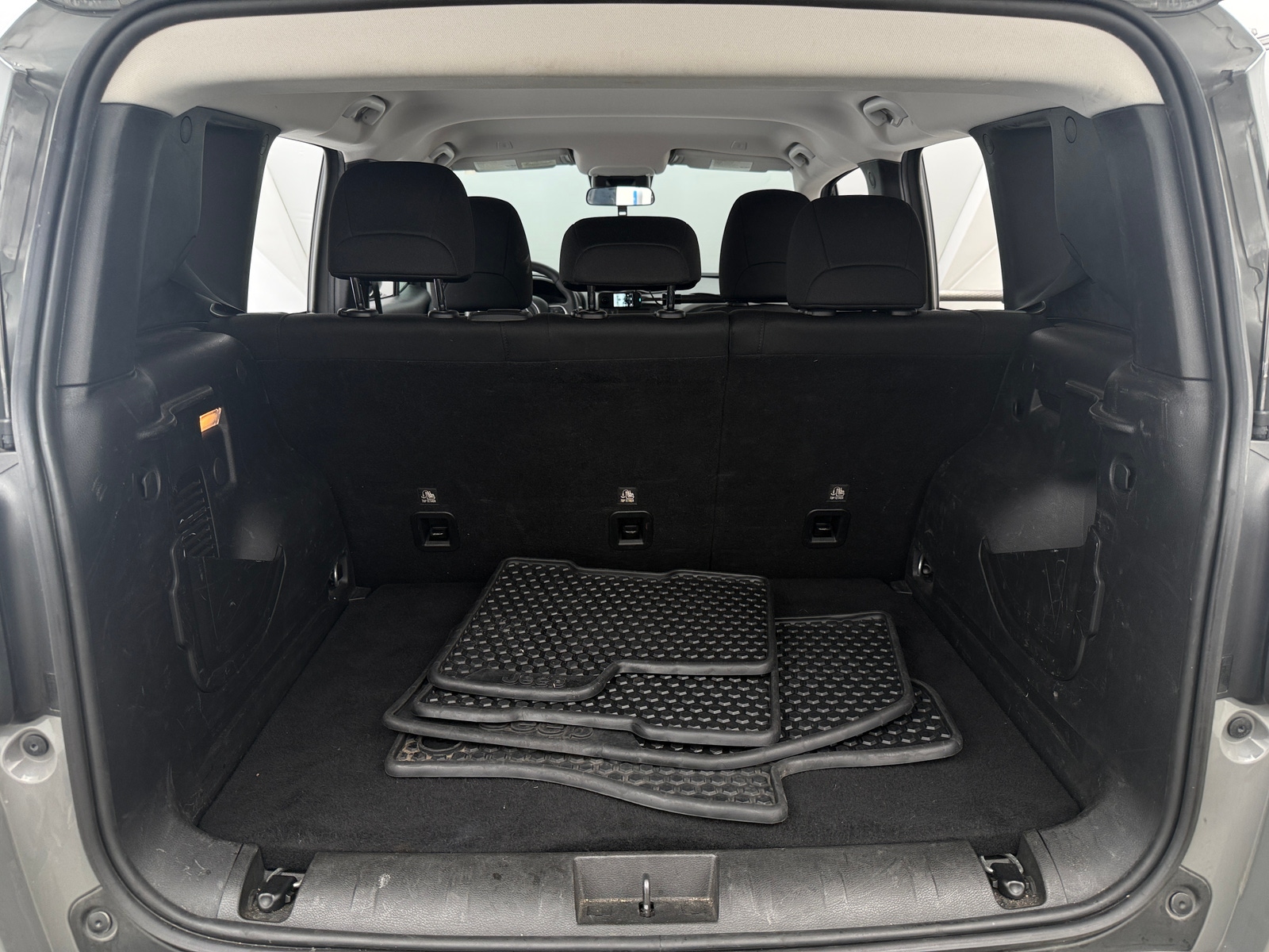 Thumbnail: 2020 Jeep Renegade - 7
