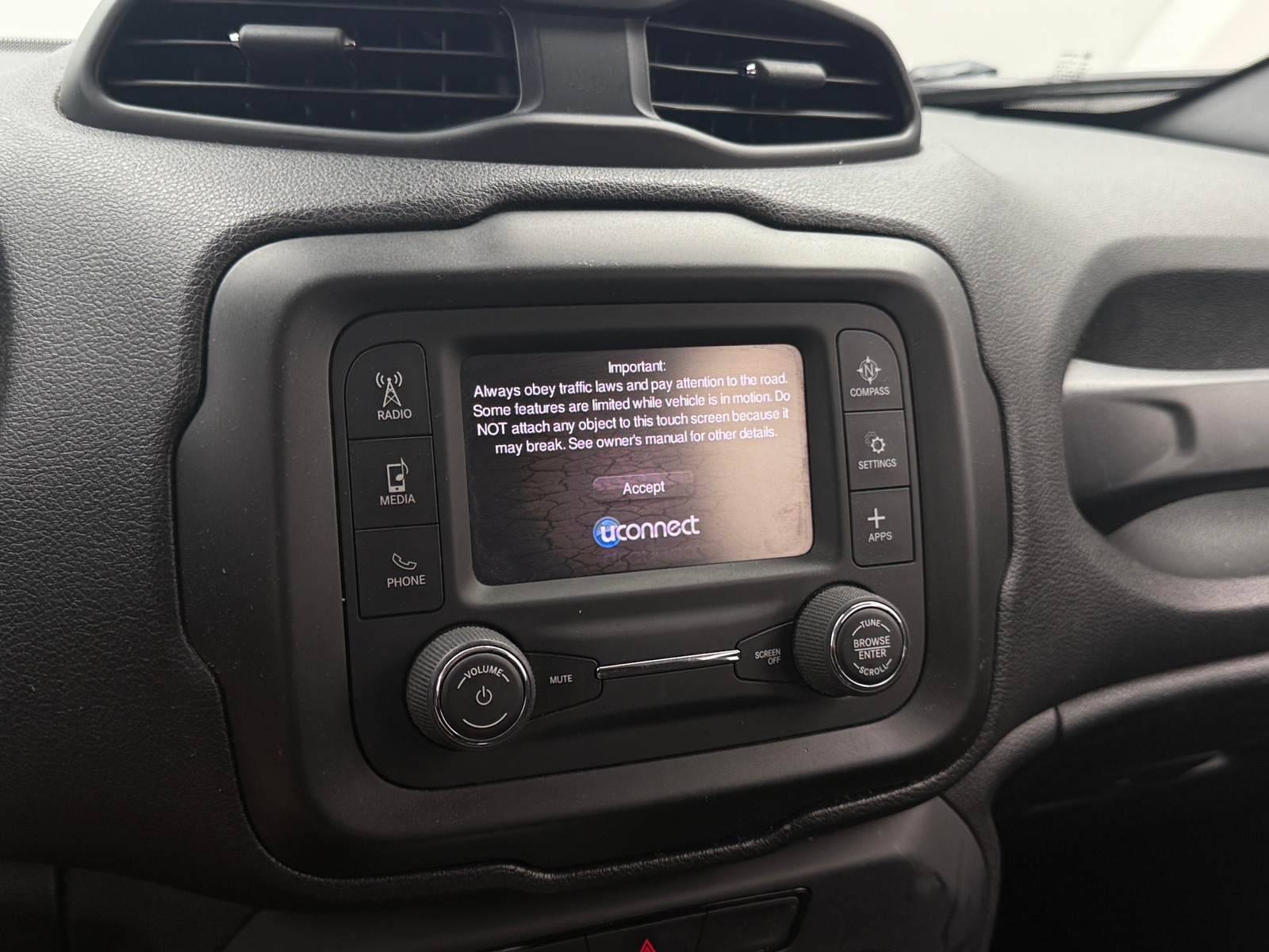Thumbnail: 2020 Jeep Renegade - 4