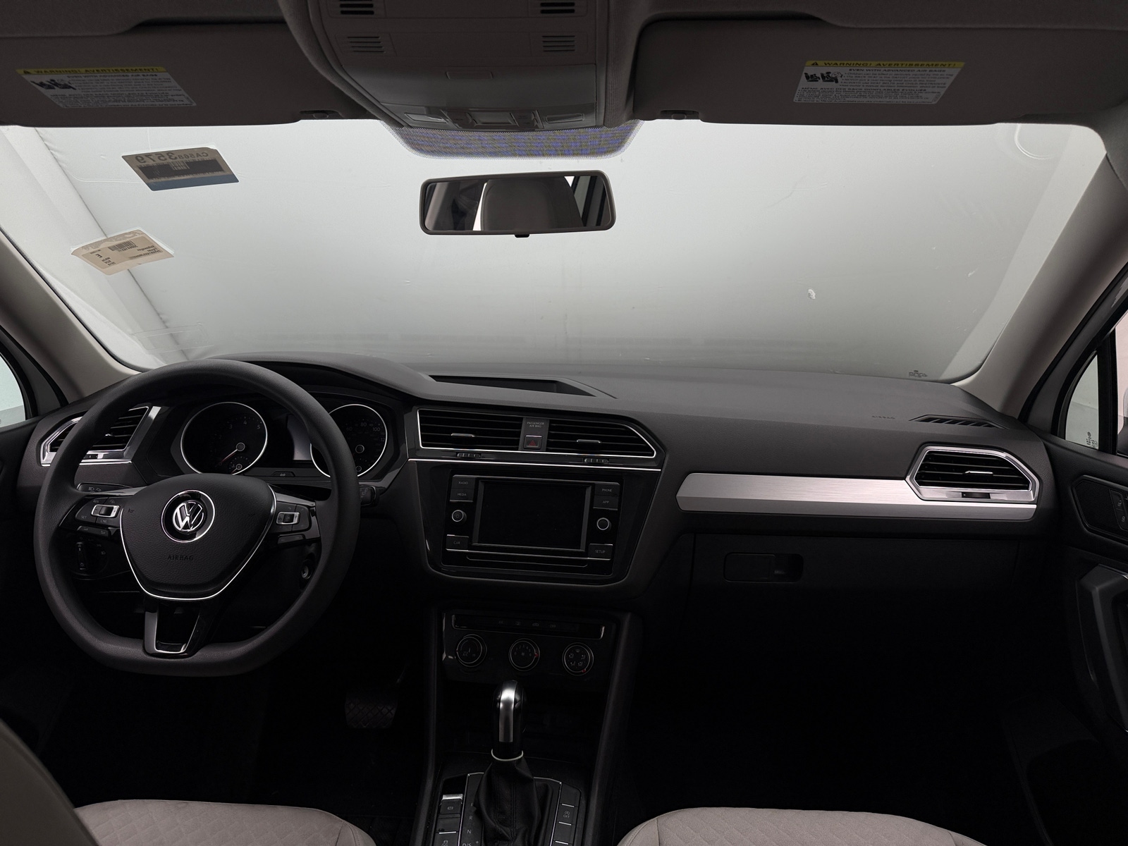Thumbnail: 2018 Volkswagen Tiguan - 3