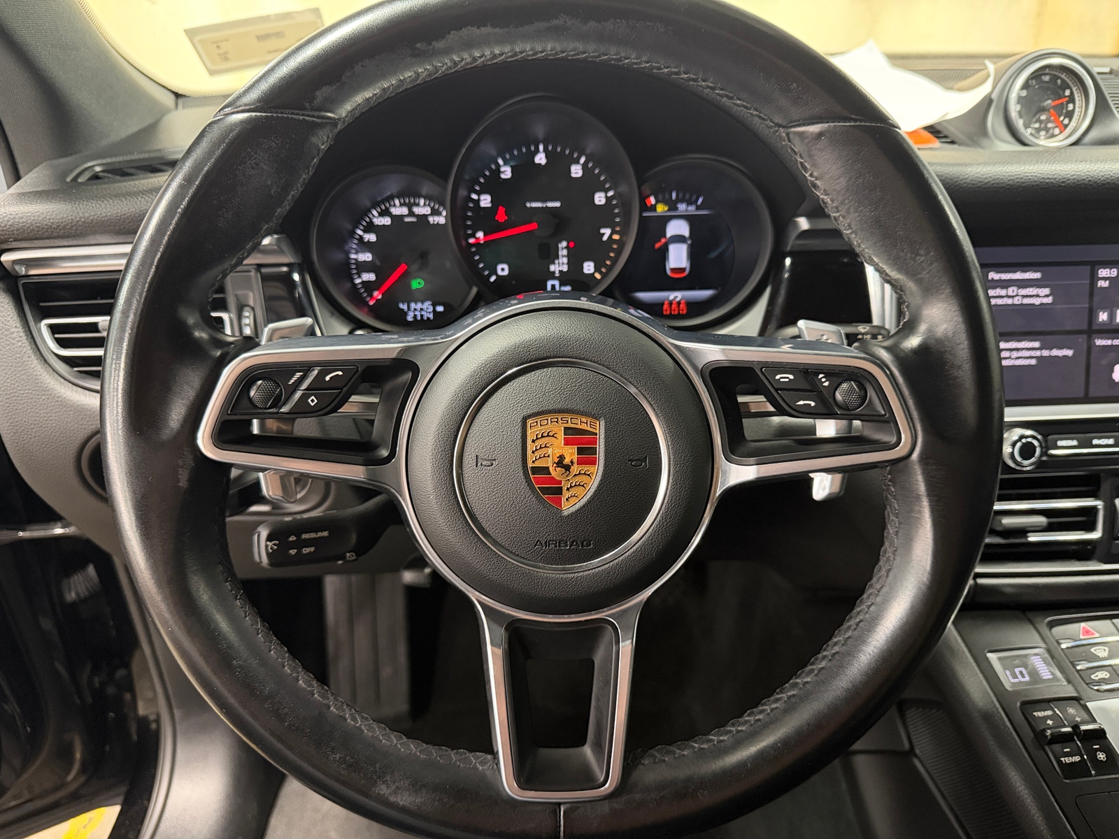 Thumbnail: 2021 Porsche Macan - 5