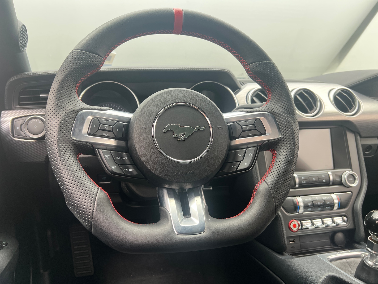 Thumbnail: 2021 Ford Mustang - 4