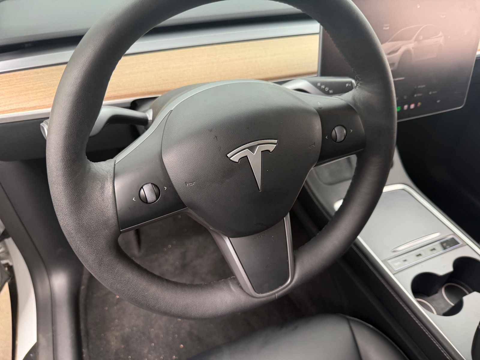 Thumbnail: 2022 Tesla Model Y - 4