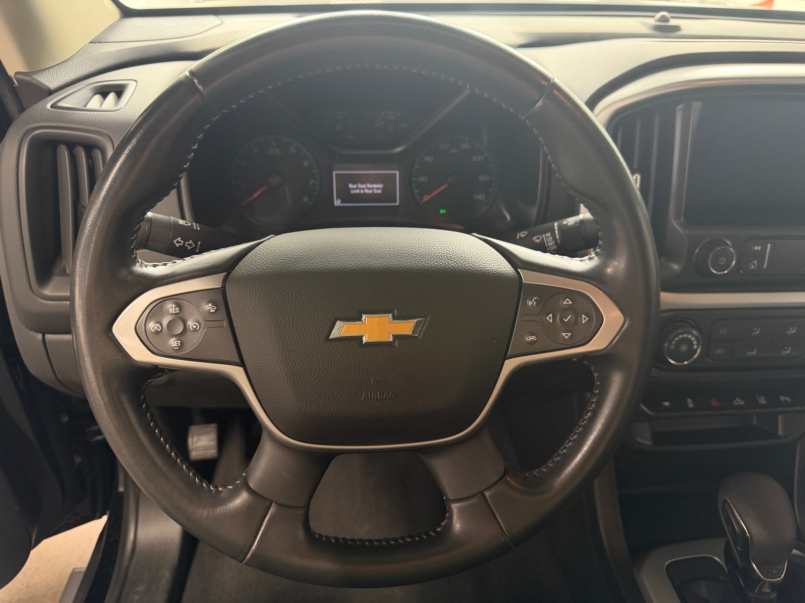 Thumbnail: 2022 Chevrolet Colorado - 5