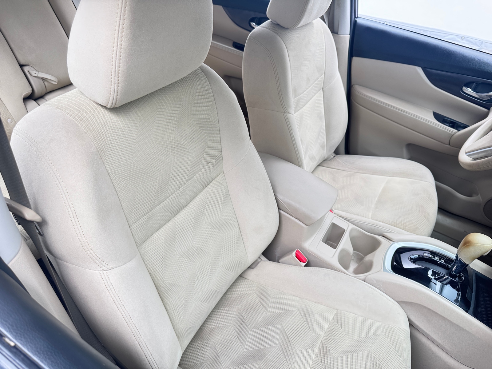 Thumbnail: 2014 Nissan Rogue - 2