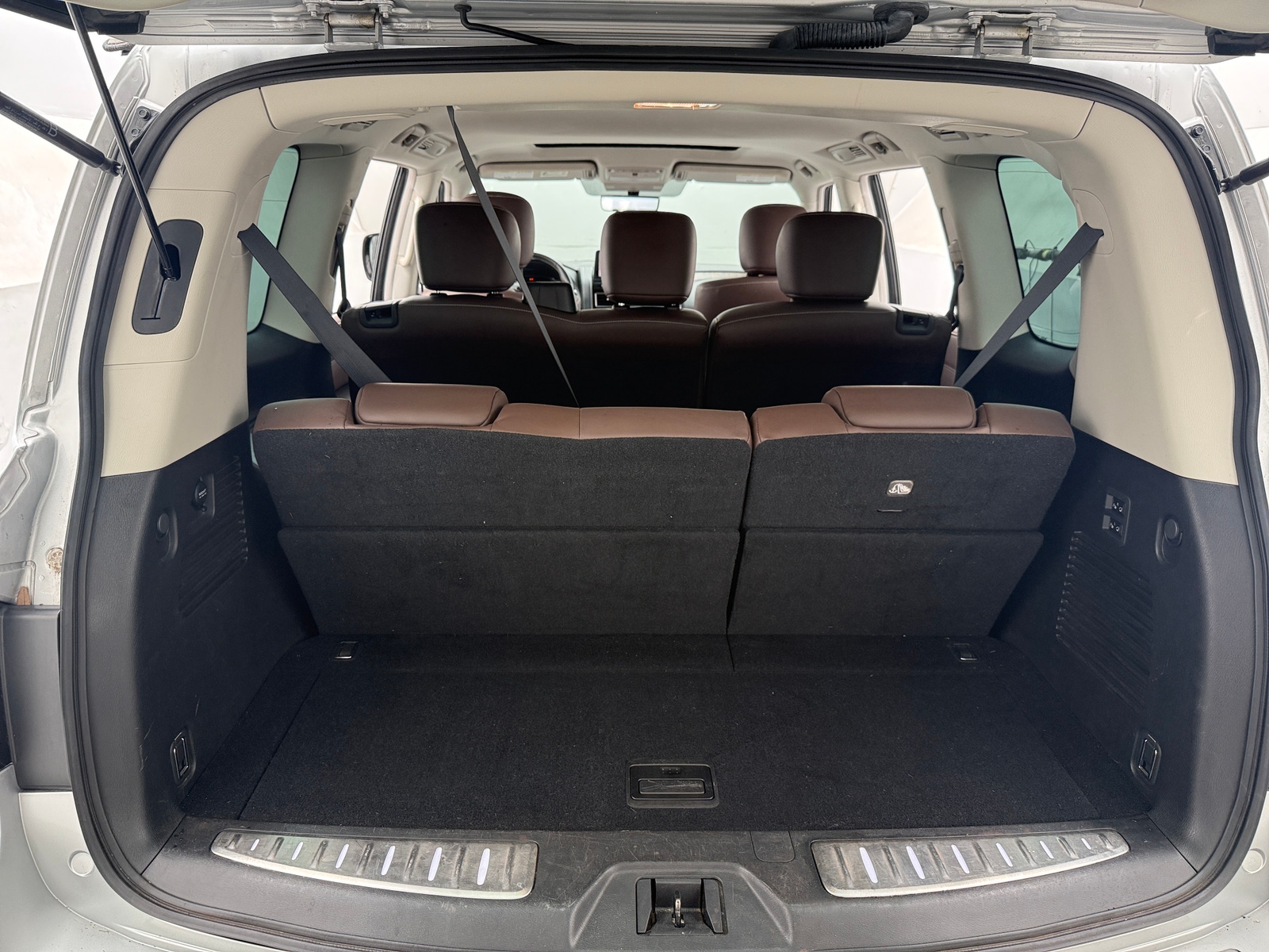 Thumbnail: 2022 INFINITI QX80 - 6