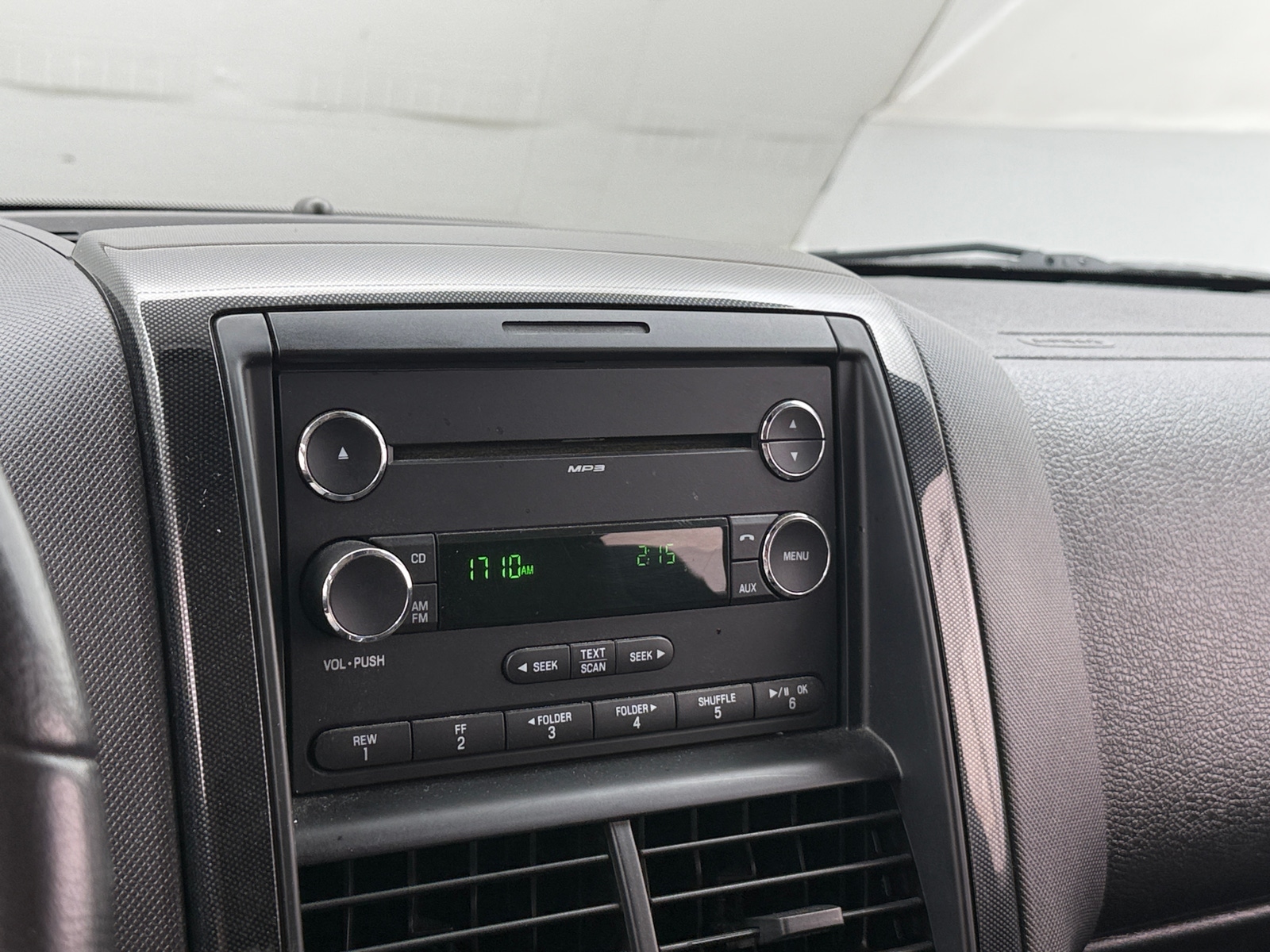 Thumbnail: 2010 Ford Explorer - 4