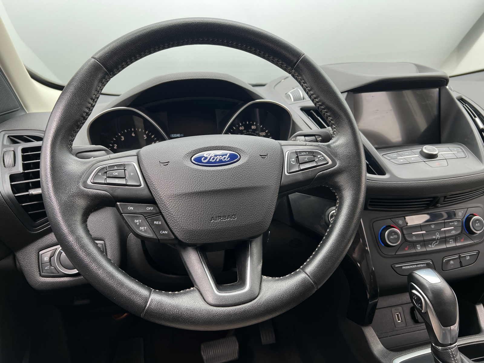 Thumbnail: 2019 Ford Escape - 4