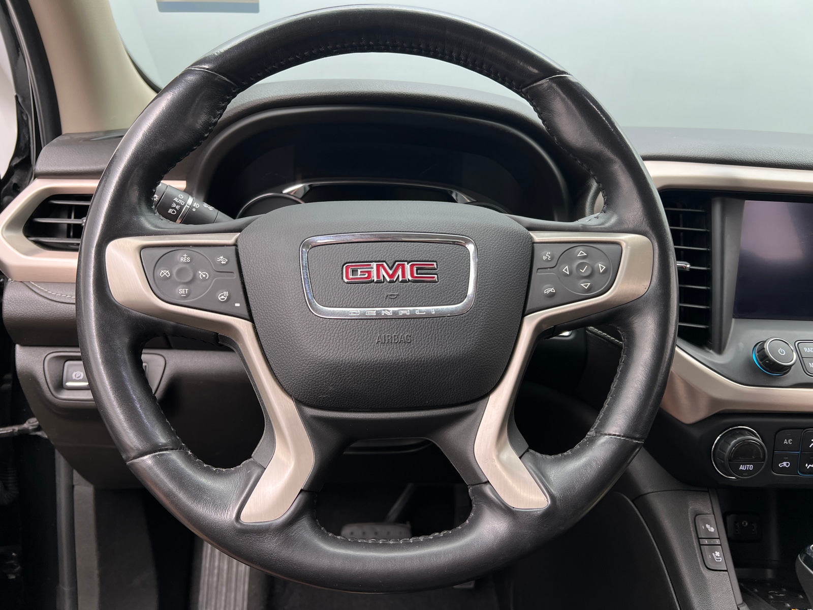 Thumbnail: 2019 GMC Acadia - 4