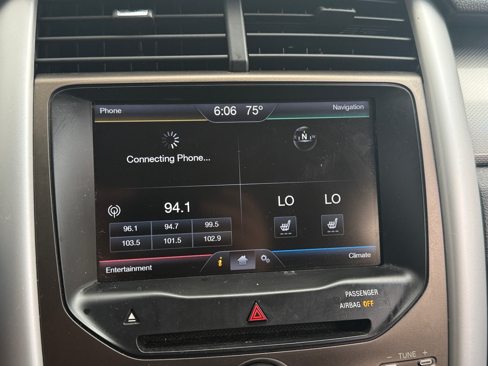 Thumbnail: 2014 Ford Edge - 3