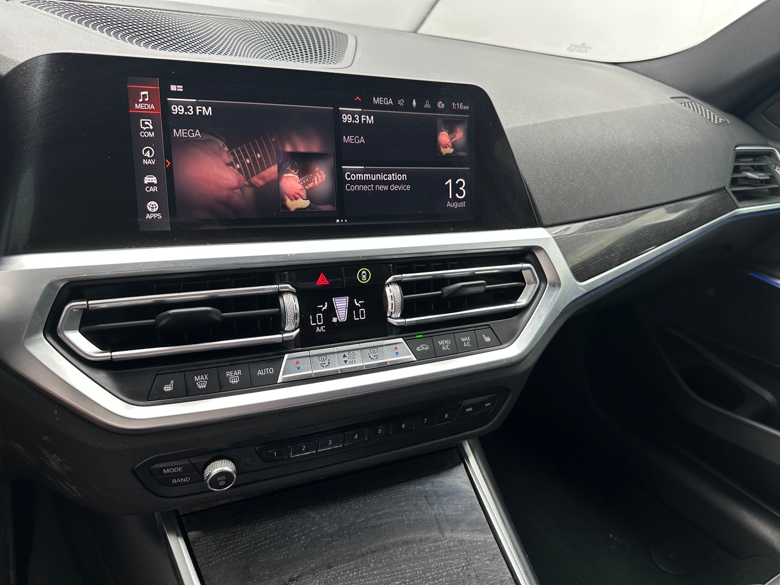 Thumbnail: 2021 BMW 3 Series - 3
