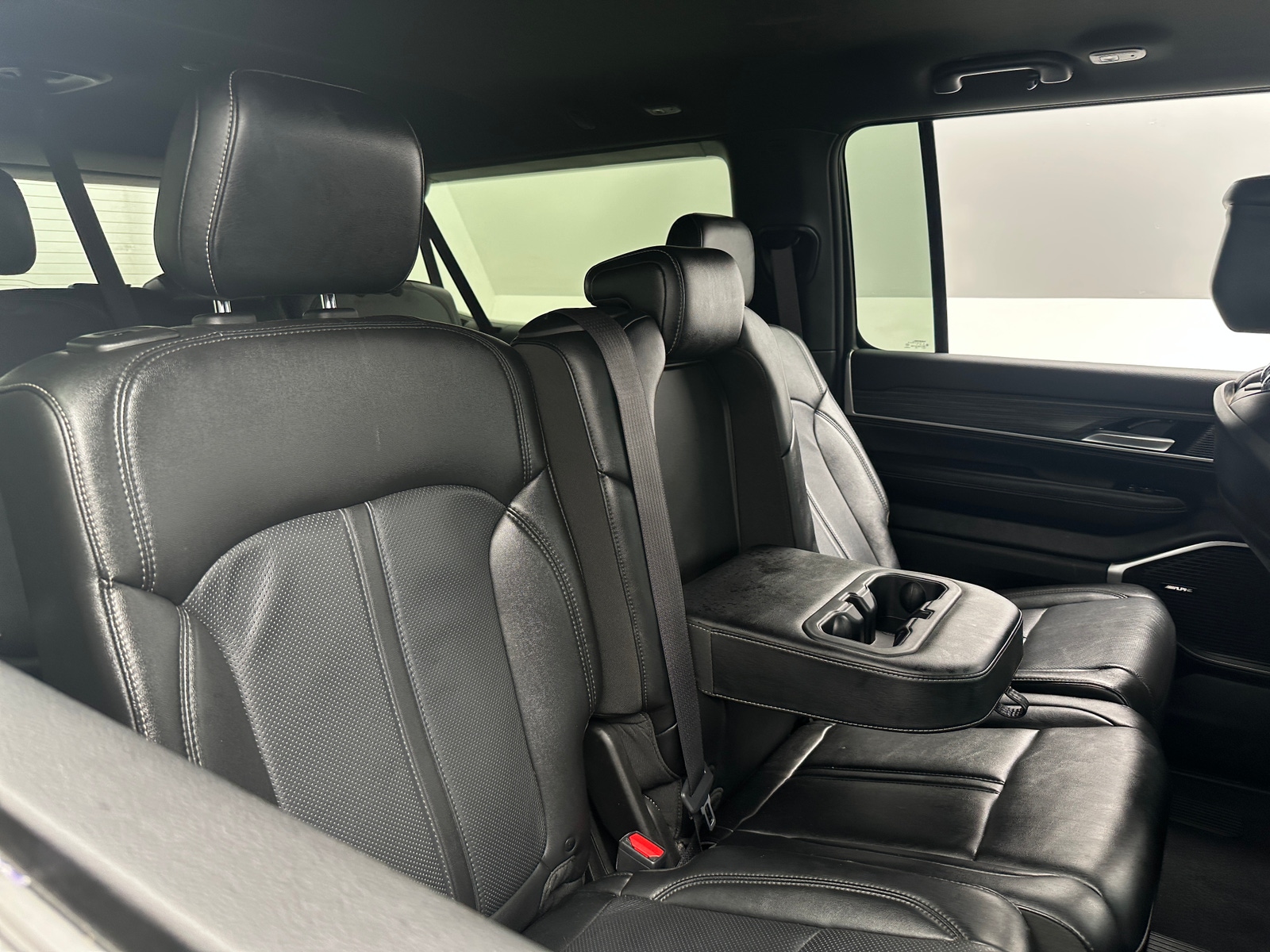 Thumbnail: 2024 Jeep Wagoneer - 5