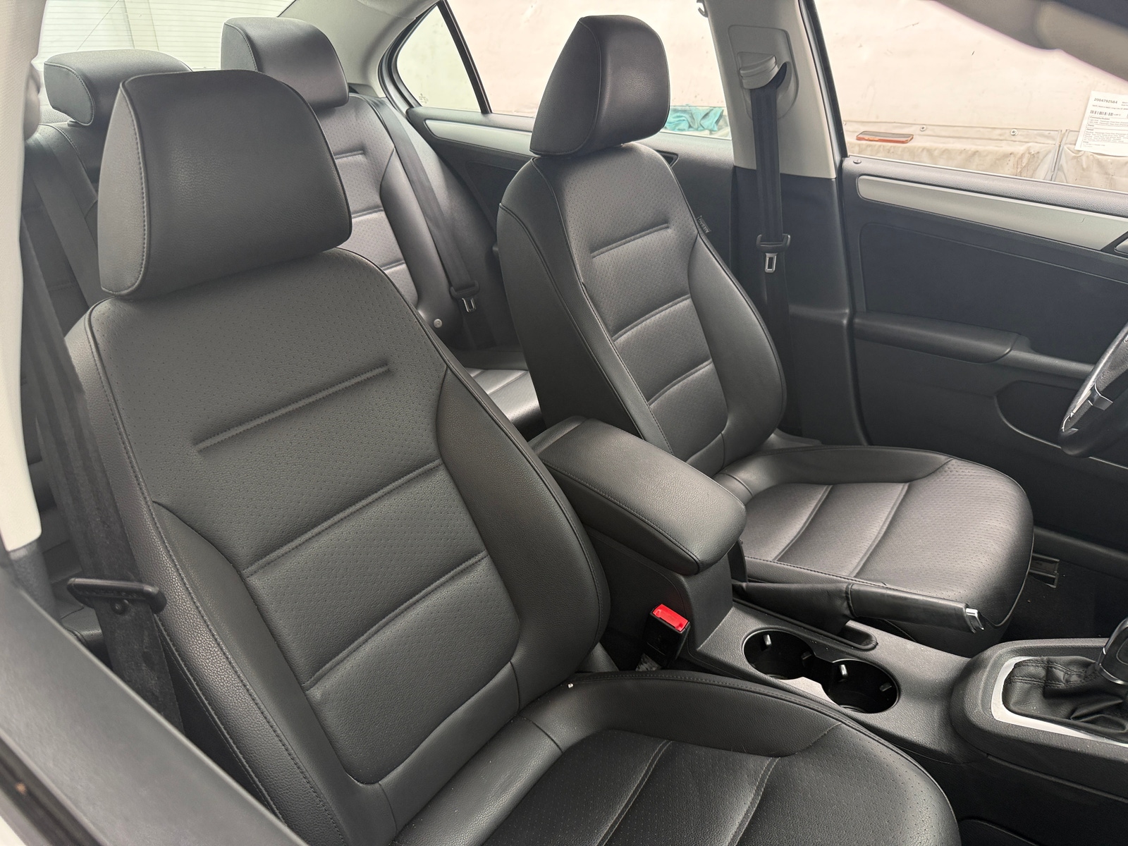 Thumbnail: 2014 Volkswagen Jetta - 2