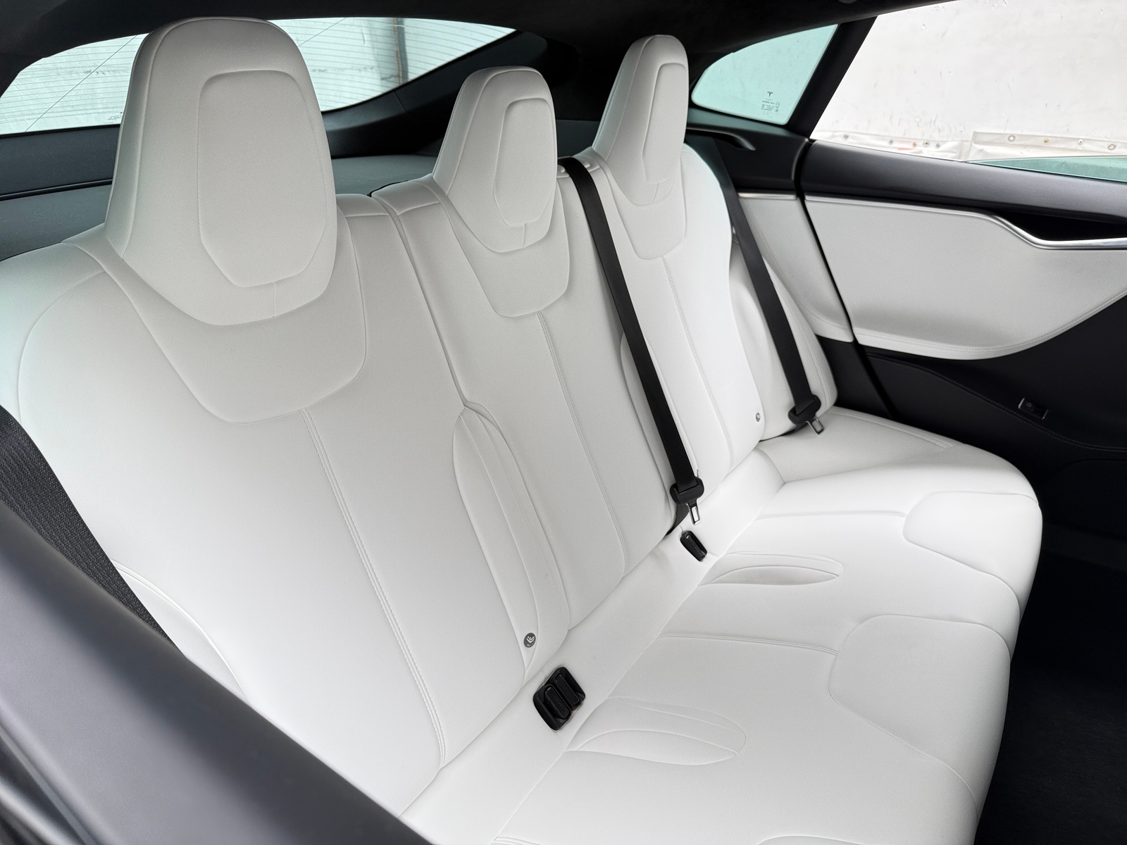 Thumbnail: 2017 Tesla Model S - 5