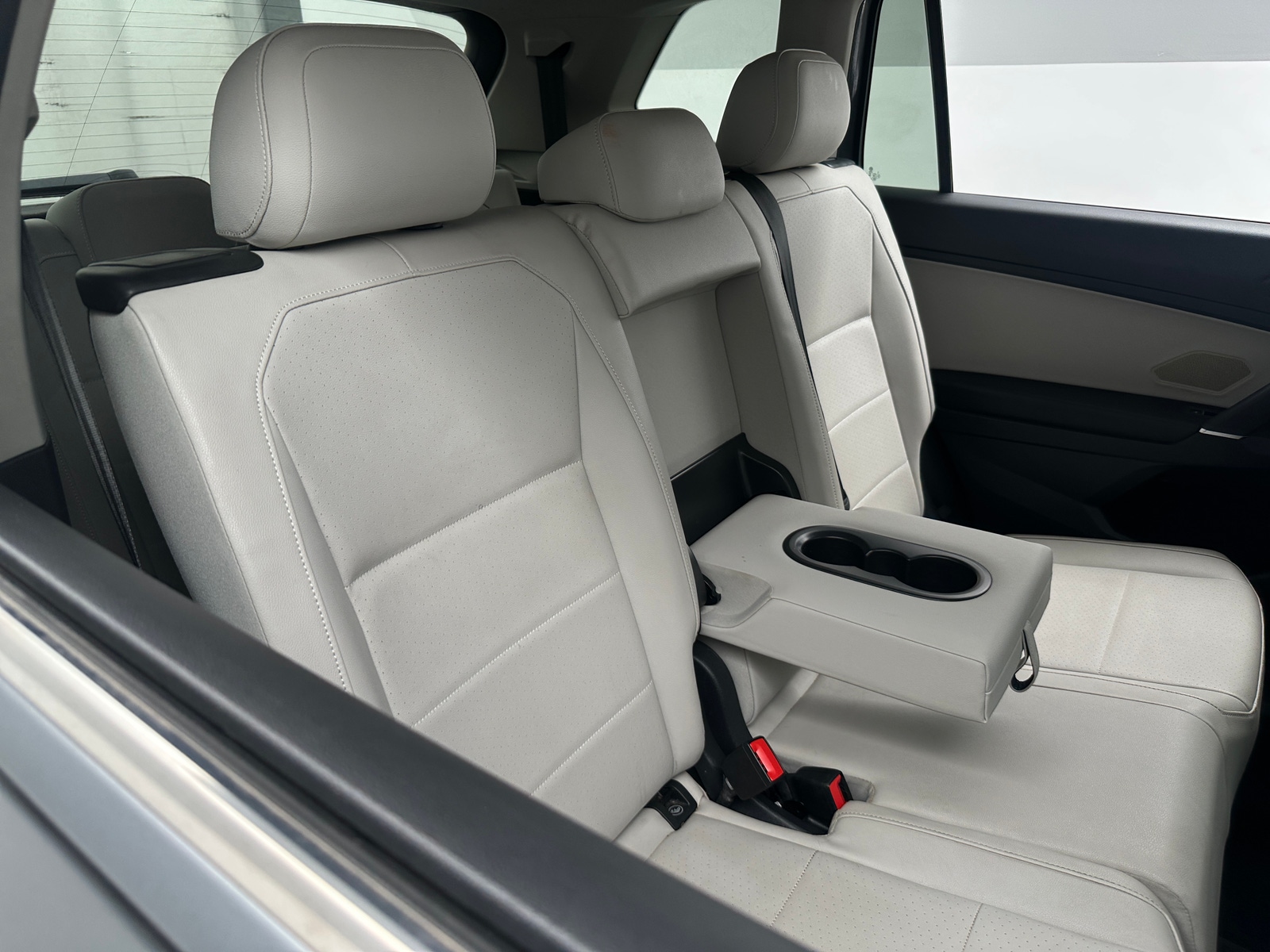 Thumbnail: 2020 Volkswagen Tiguan - 6