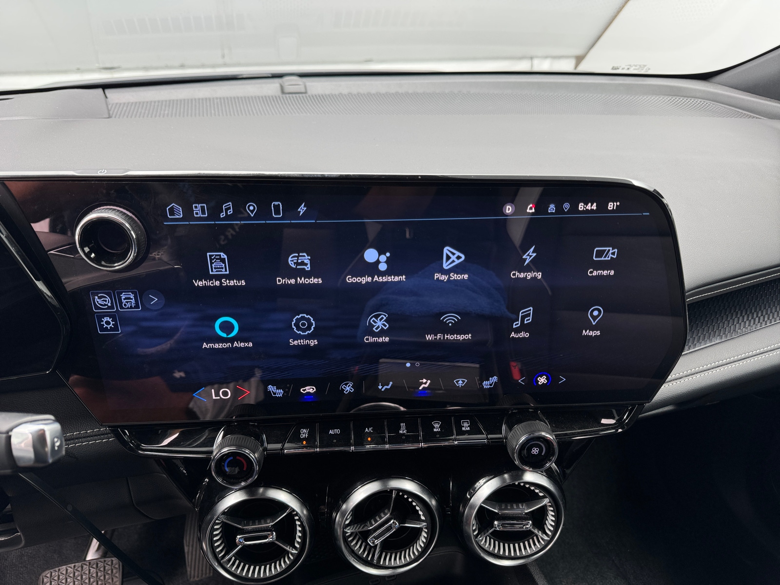 Thumbnail: 2024 Chevrolet Blazer EV - 3