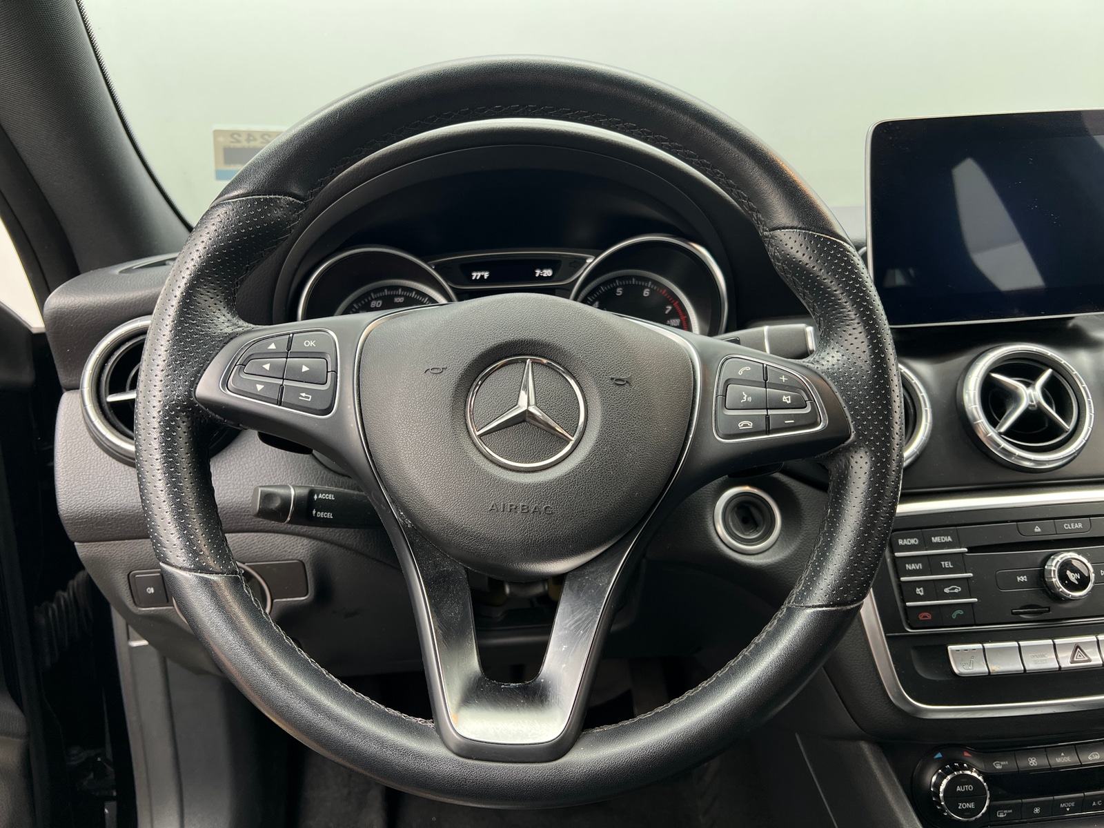 Thumbnail: 2019 Mercedes-Benz CLA - 4