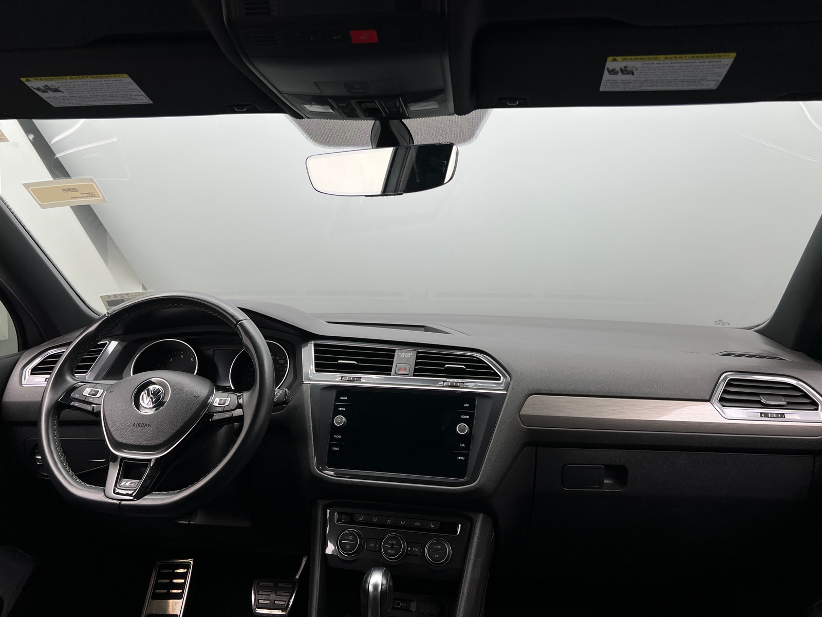 Thumbnail: 2020 Volkswagen Tiguan - 2
