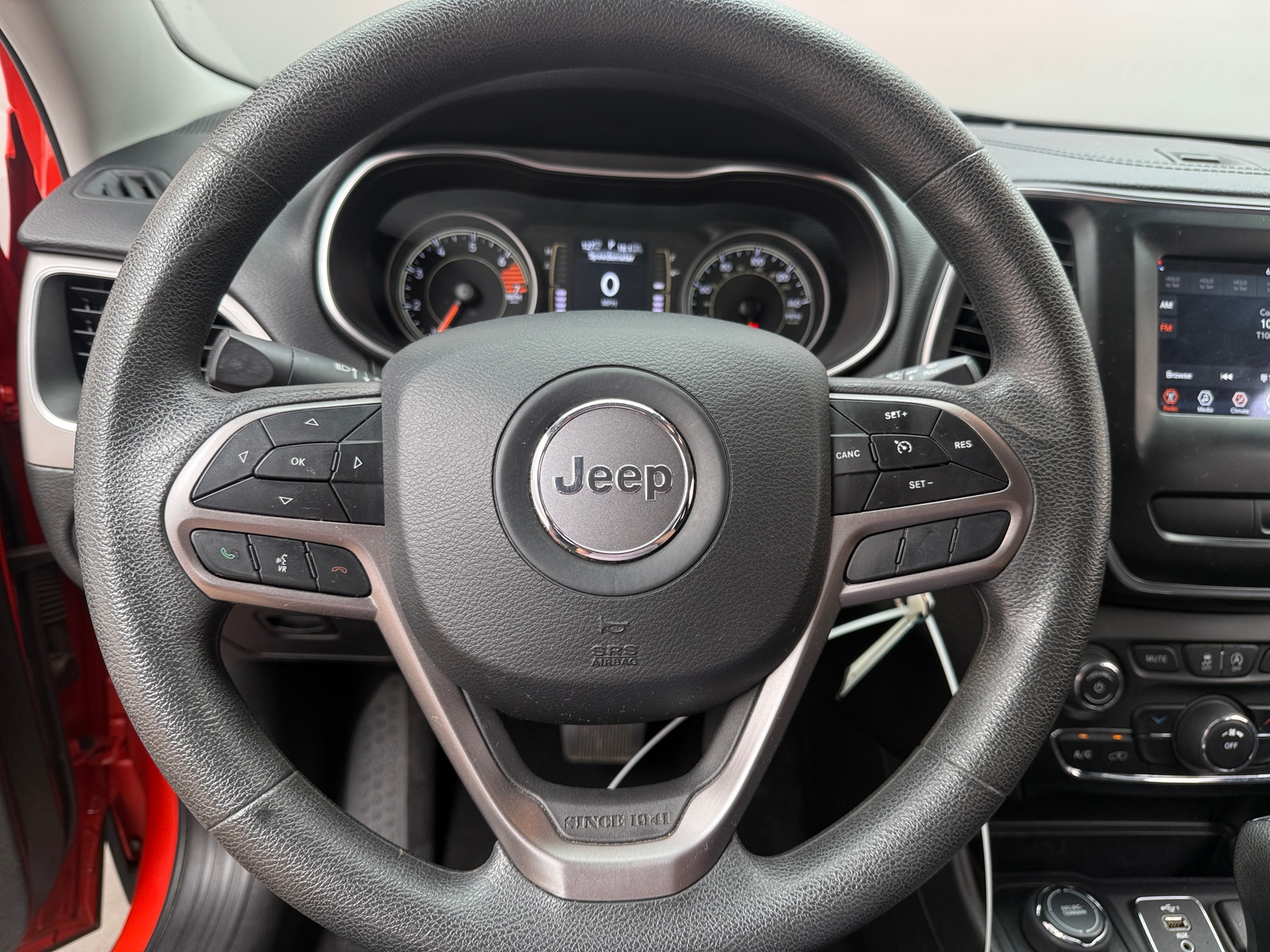 Thumbnail: 2021 Jeep Cherokee - 5
