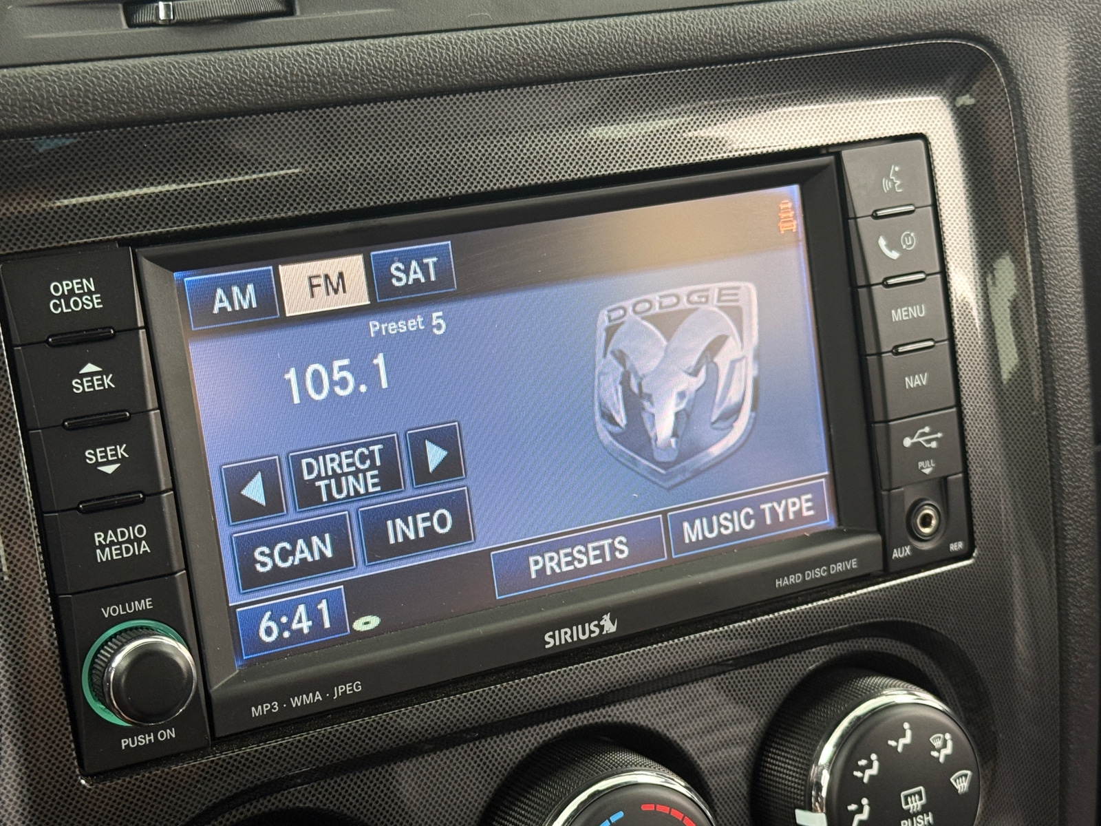 Thumbnail: 2010 Dodge Challenger - 2