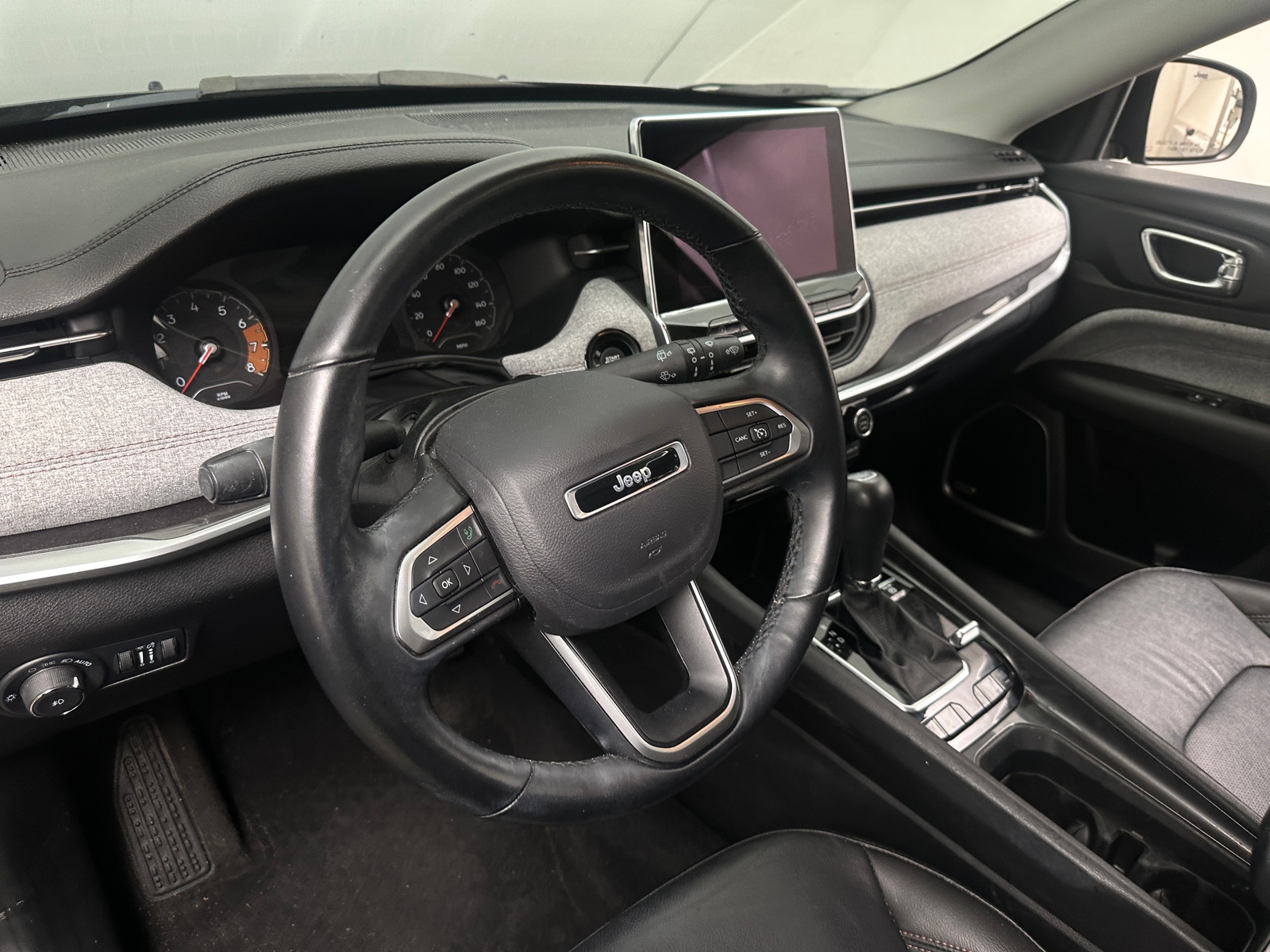 Thumbnail: 2022 Jeep Compass - 4