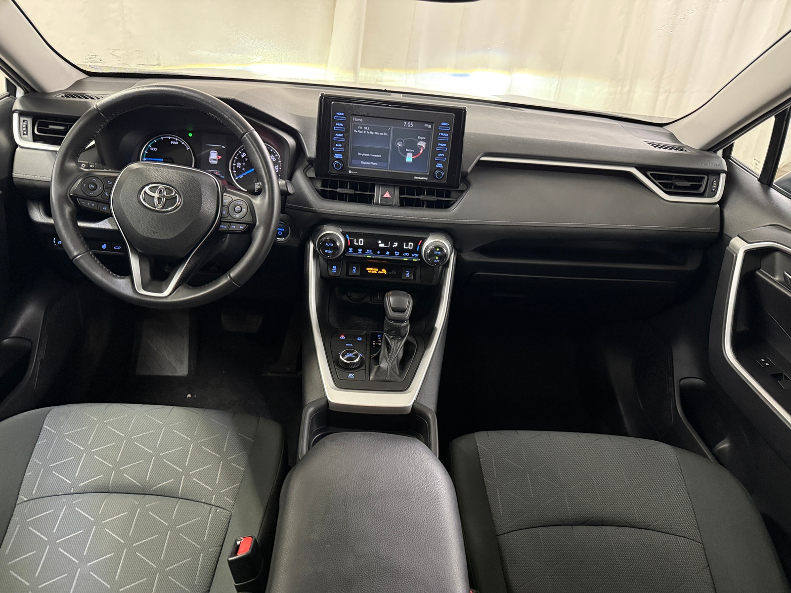 Thumbnail: 2020 Toyota RAV4 - 3