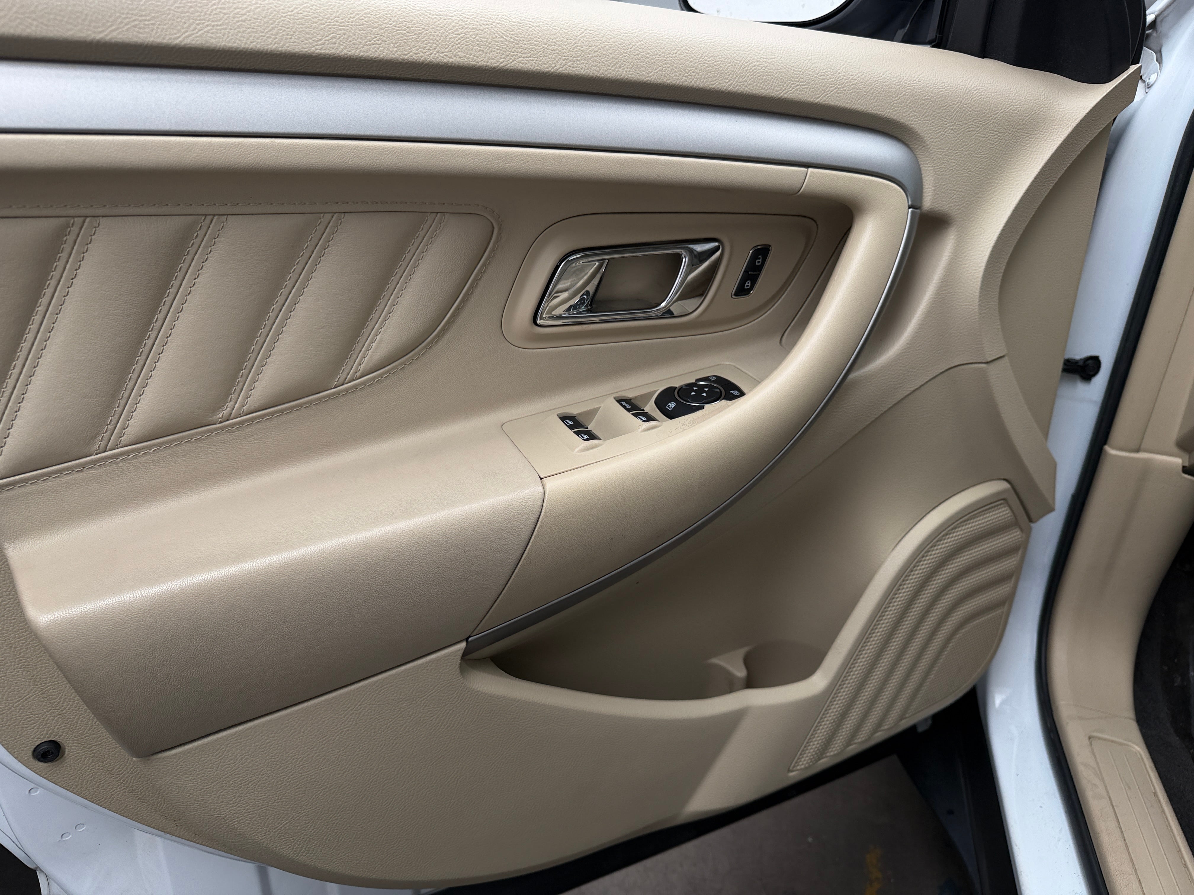 2018 Ford Taurus