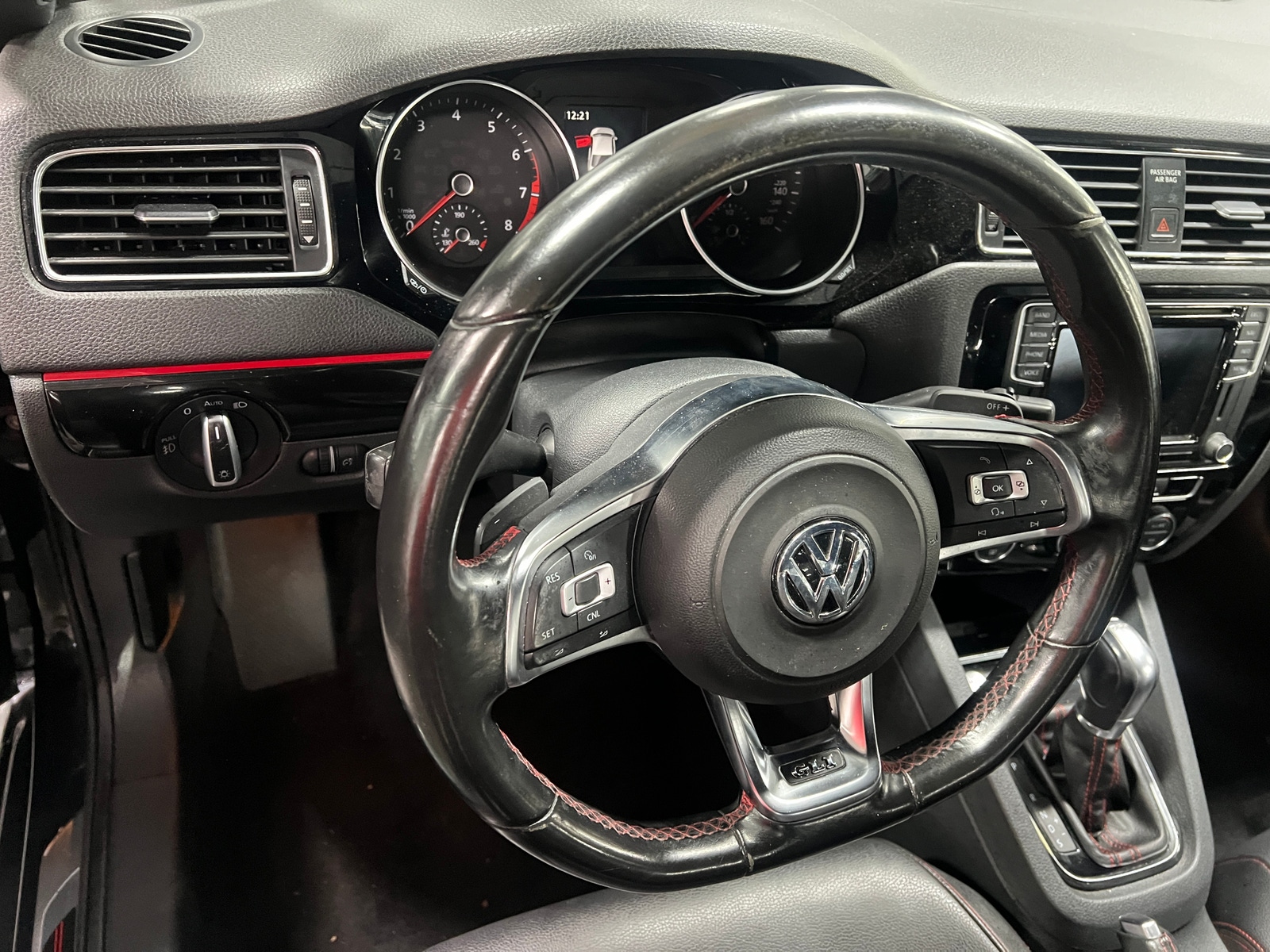 Thumbnail: 2016 Volkswagen Jetta - 4