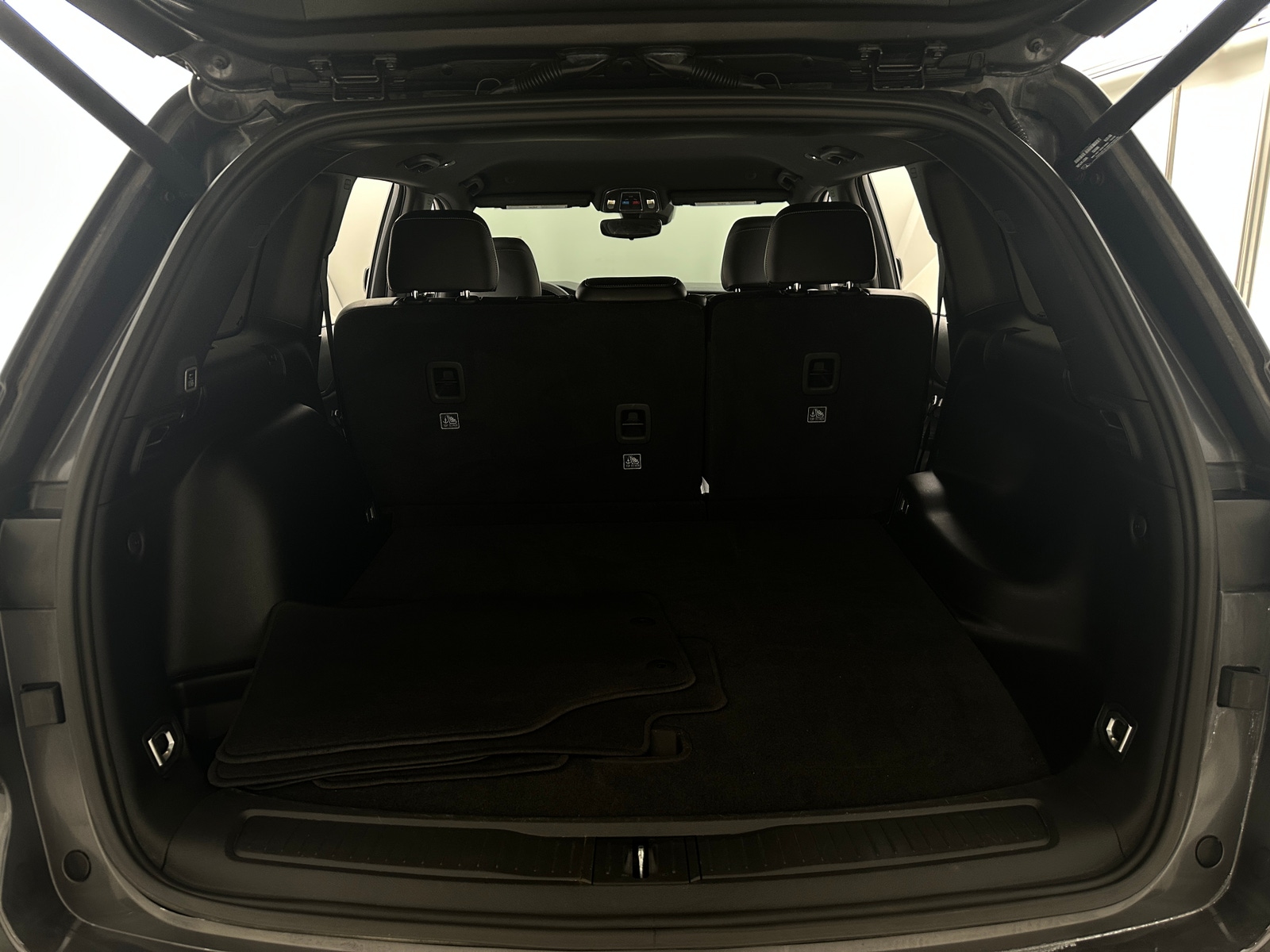 Thumbnail: 2023 Jeep Grand Cherokee - 6