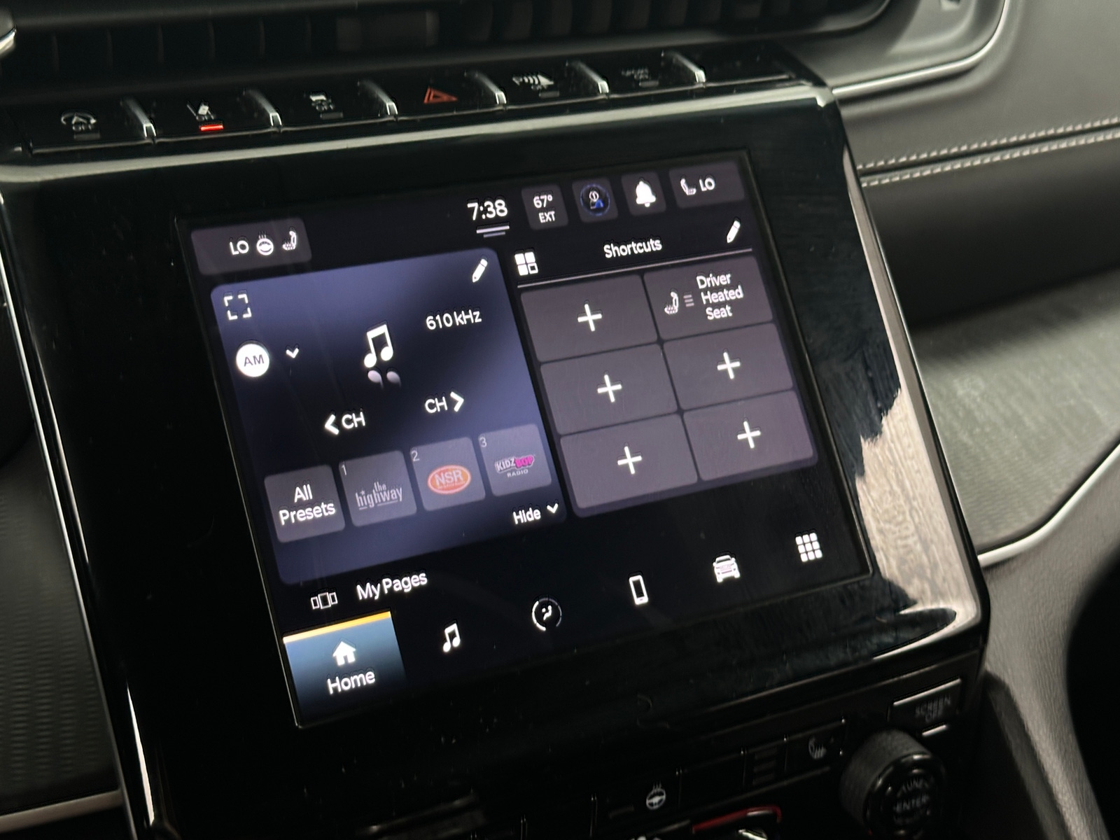 Thumbnail: 2023 Jeep Grand Cherokee - 3