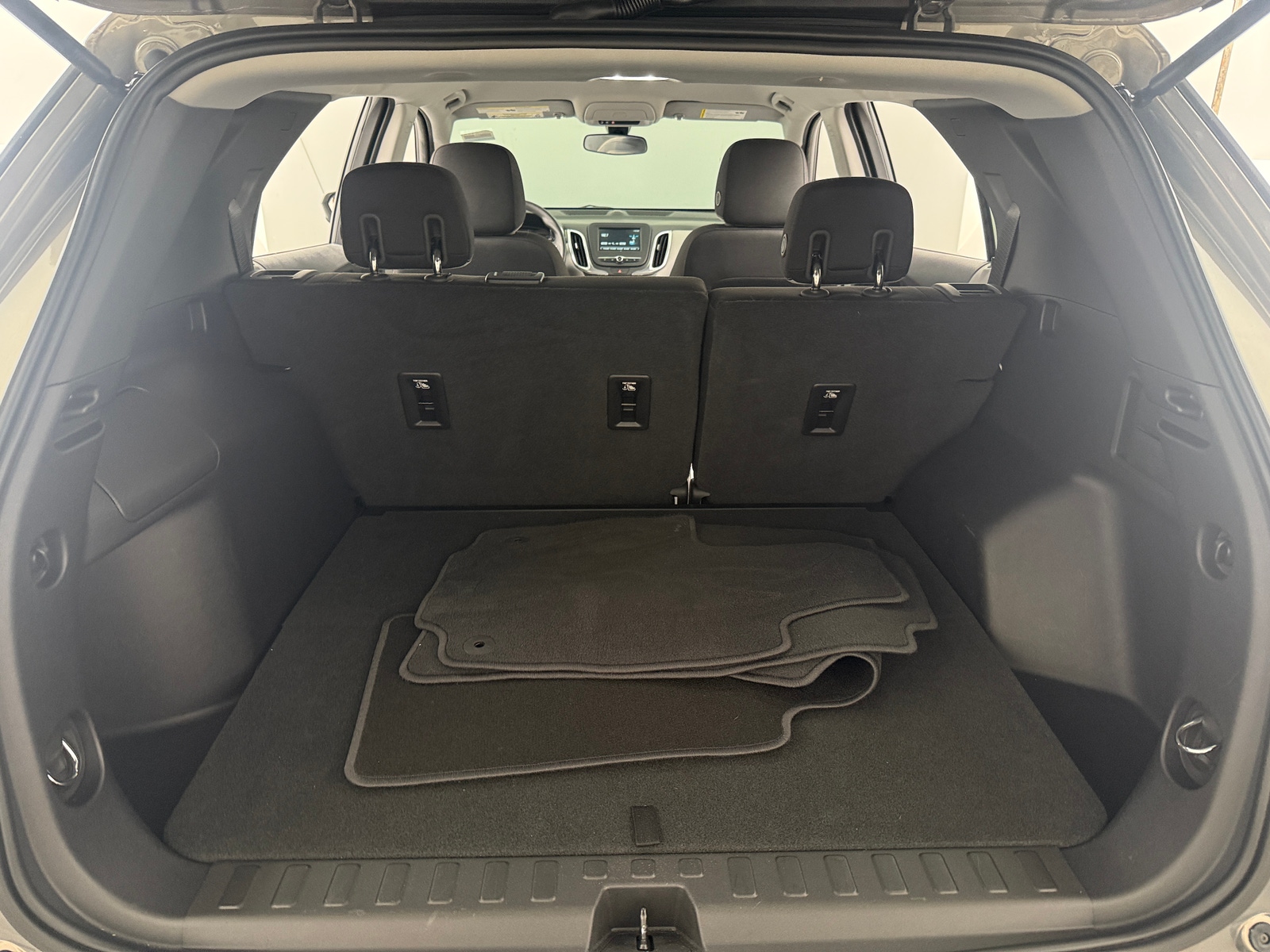 Thumbnail: 2018 Chevrolet Equinox - 7