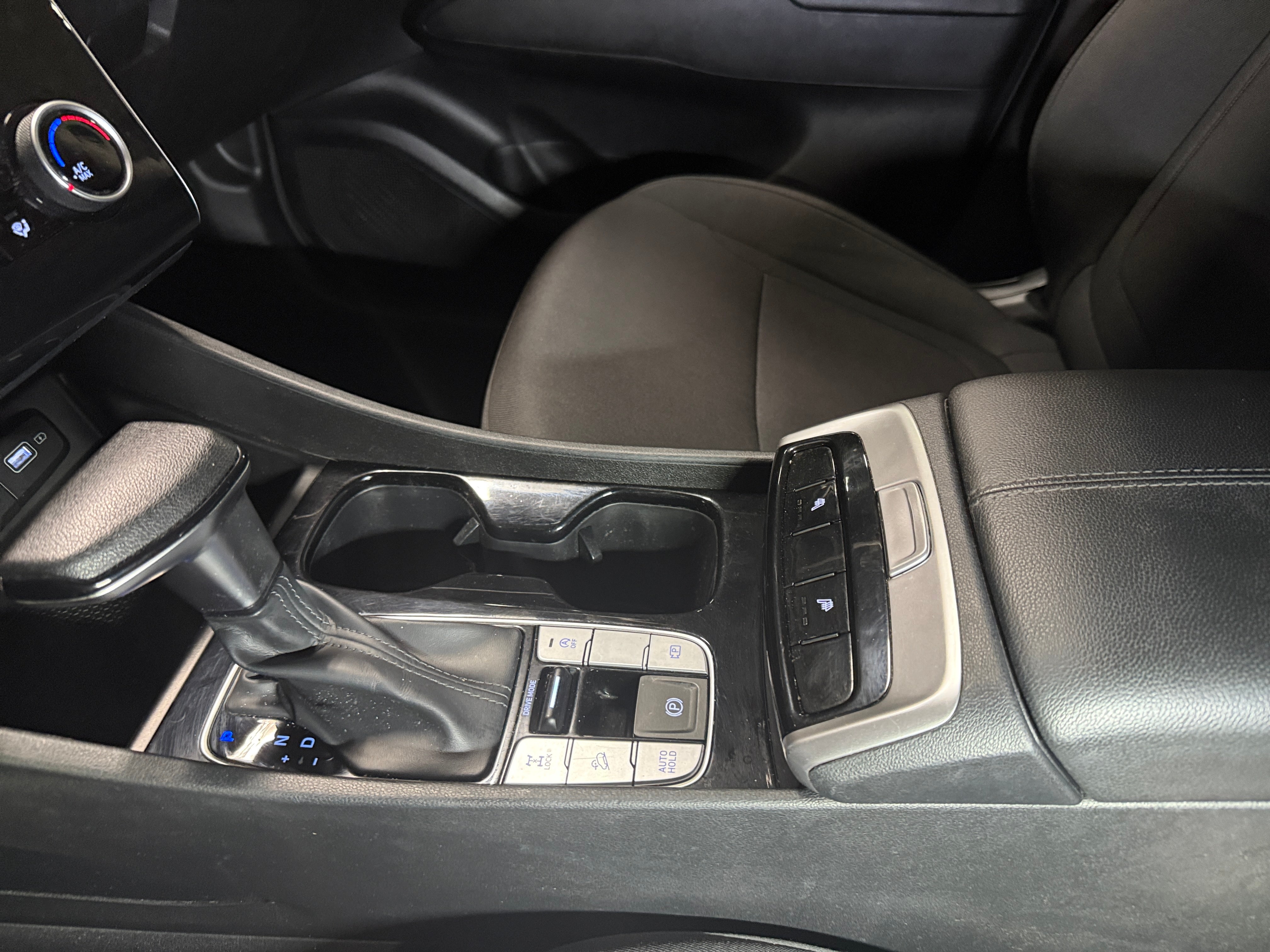 2022 Hyundai Tucson SEL - Photo 4