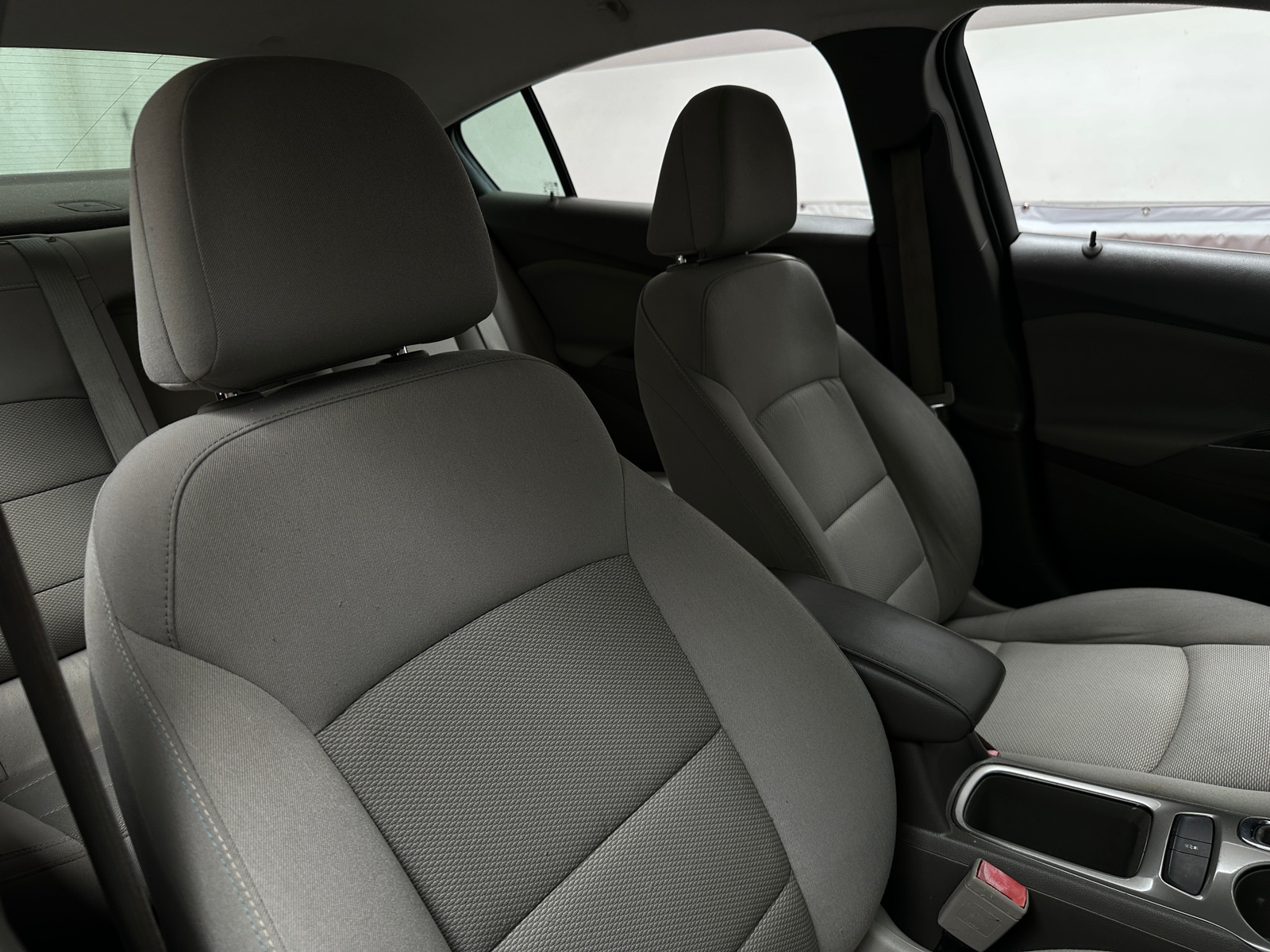 Thumbnail: 2016 Chevrolet Cruze - 2