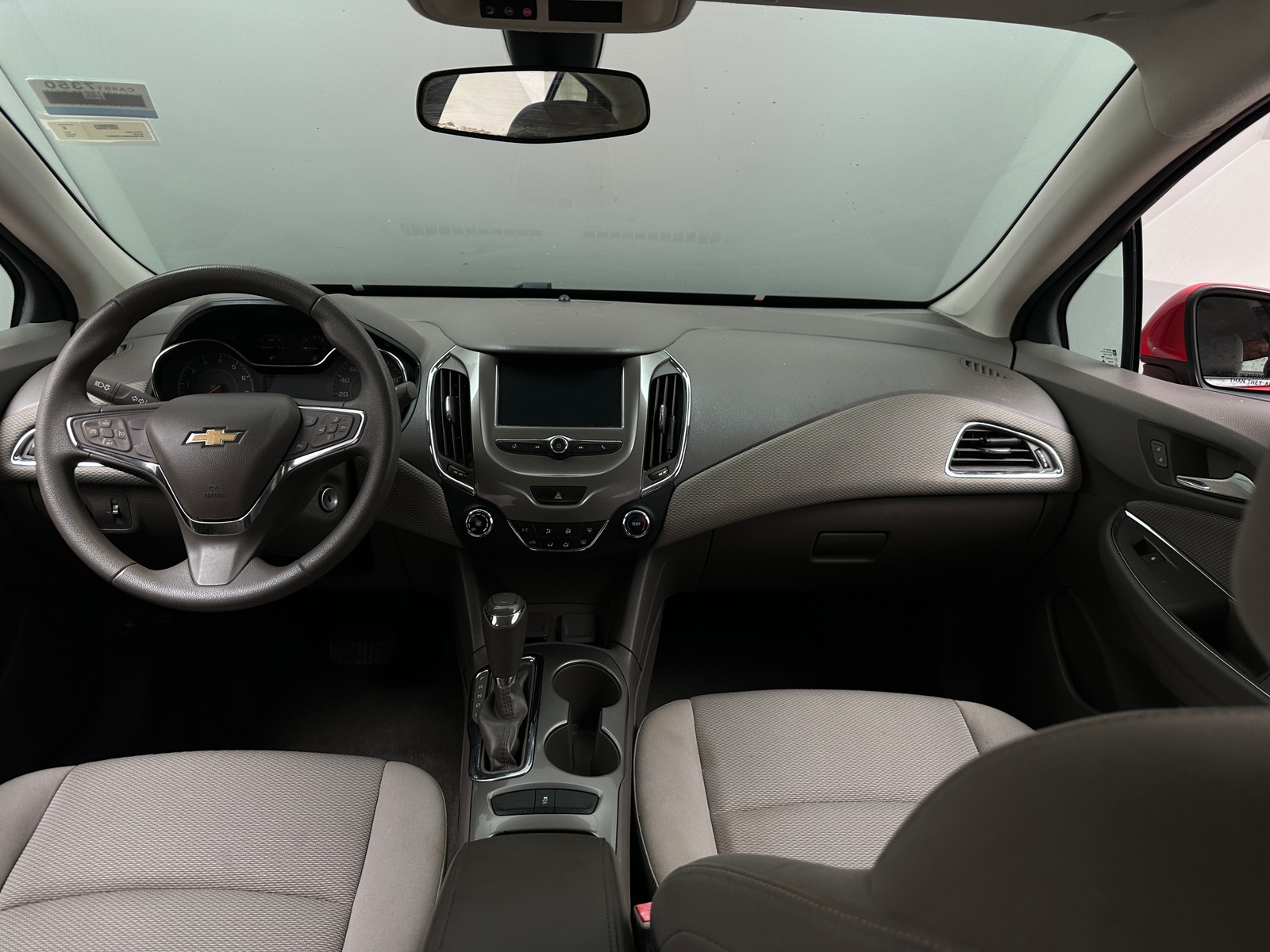 Thumbnail: 2016 Chevrolet Cruze - 3