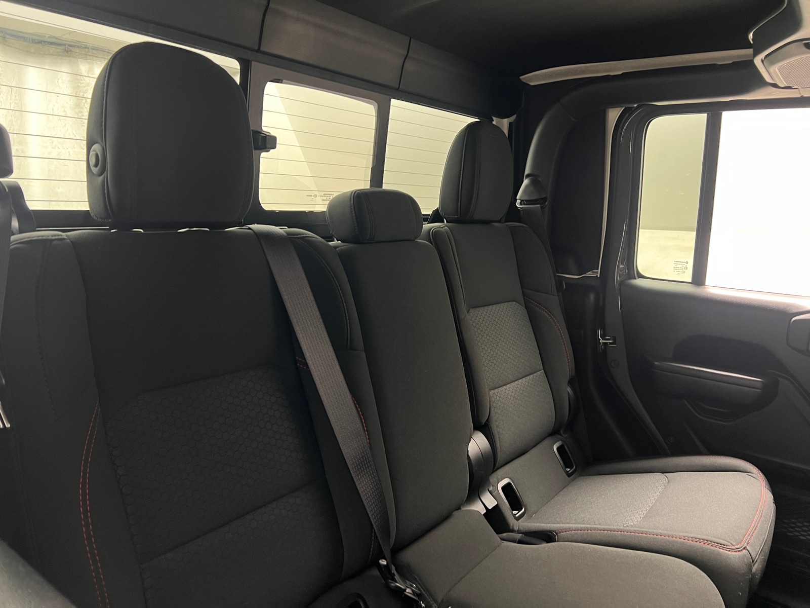 Thumbnail: 2021 Jeep Gladiator - 6